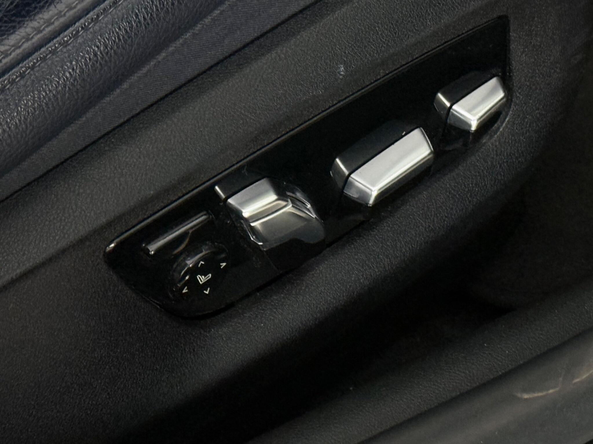 BMW 5 Series view 30
