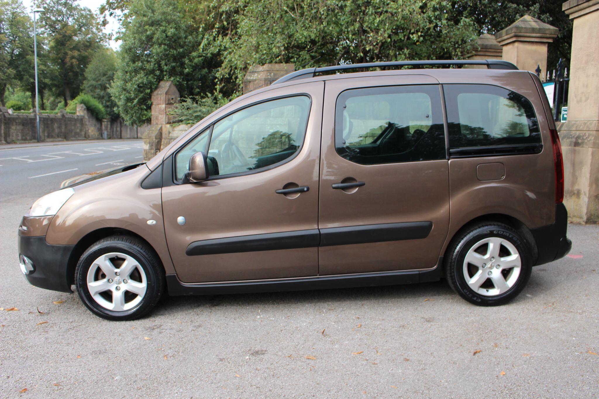 Peugeot Partner Tepee view 6
