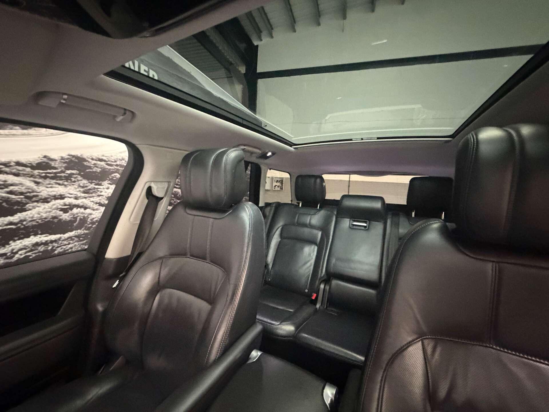Land Rover Range Rover view 18
