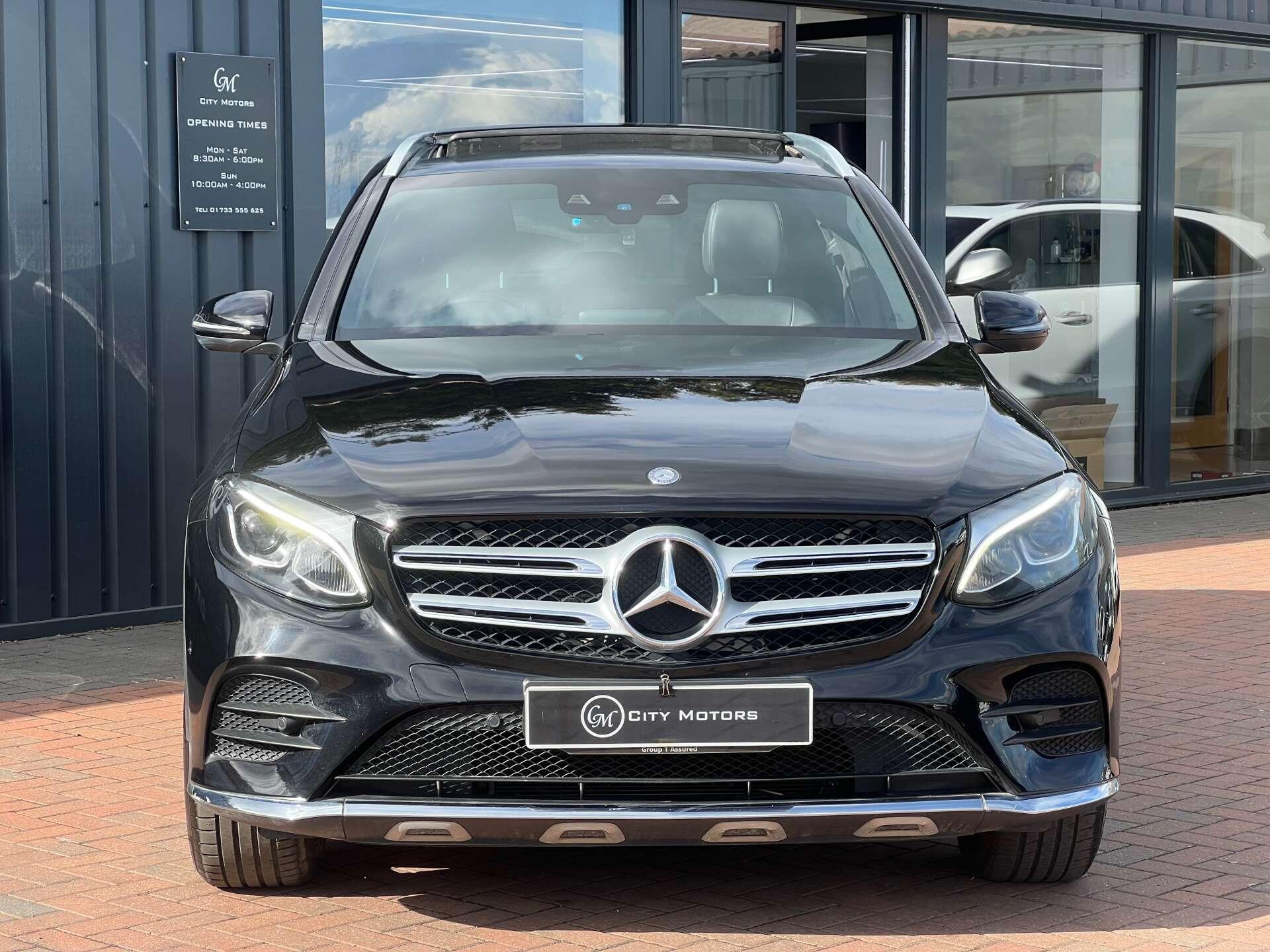 Mercedes-Benz GLC view 4
