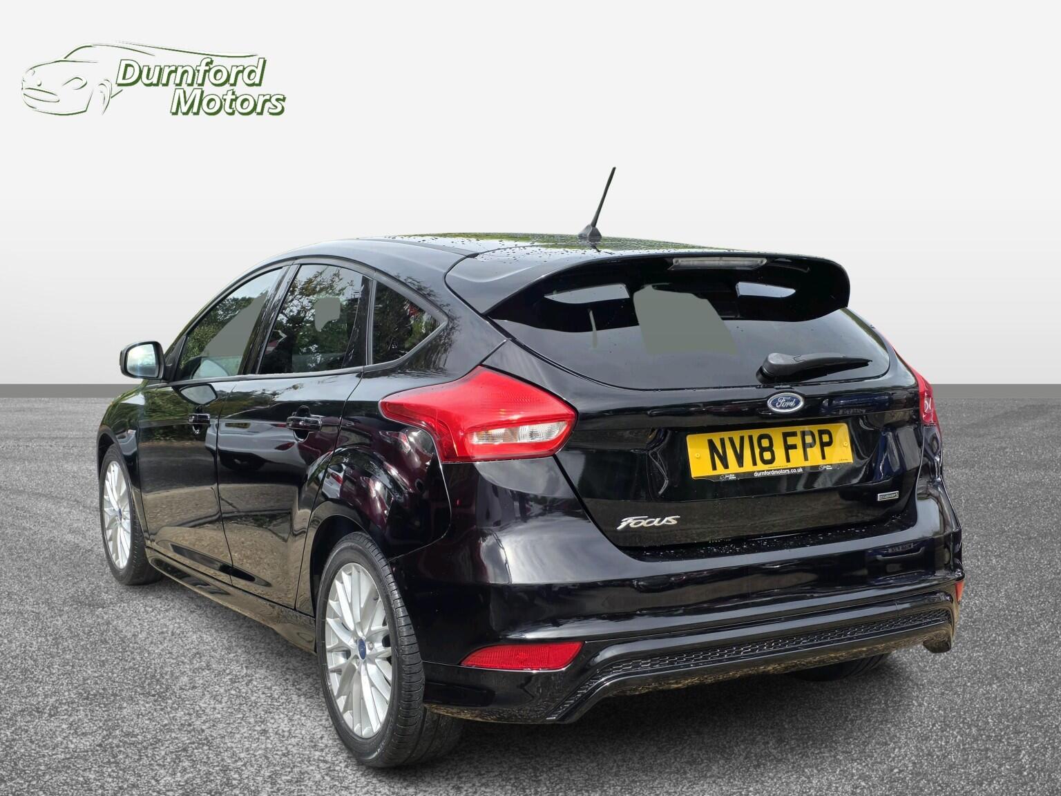 Ford Focus view 6
