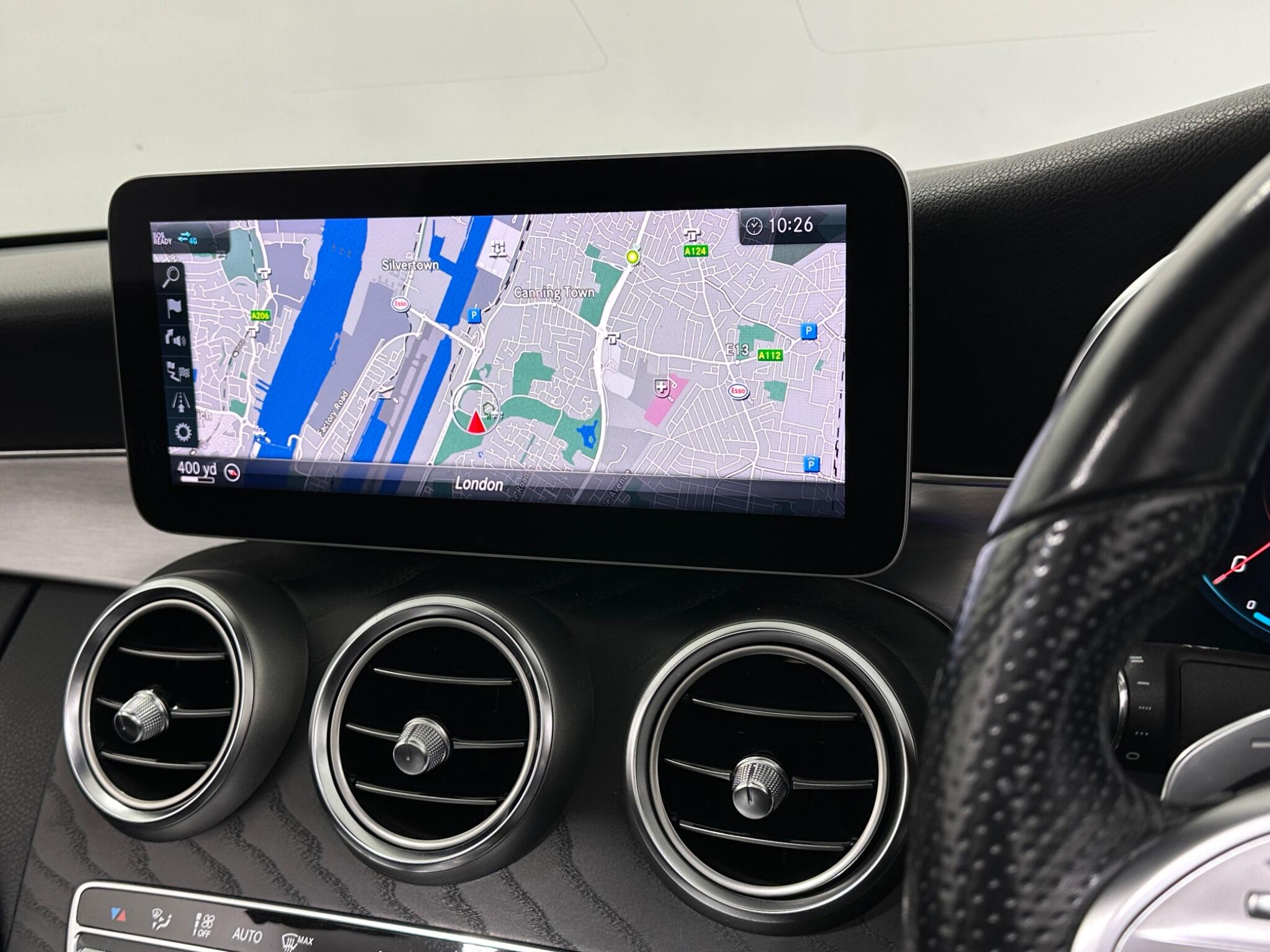 Mercedes-Benz C-Class view 24