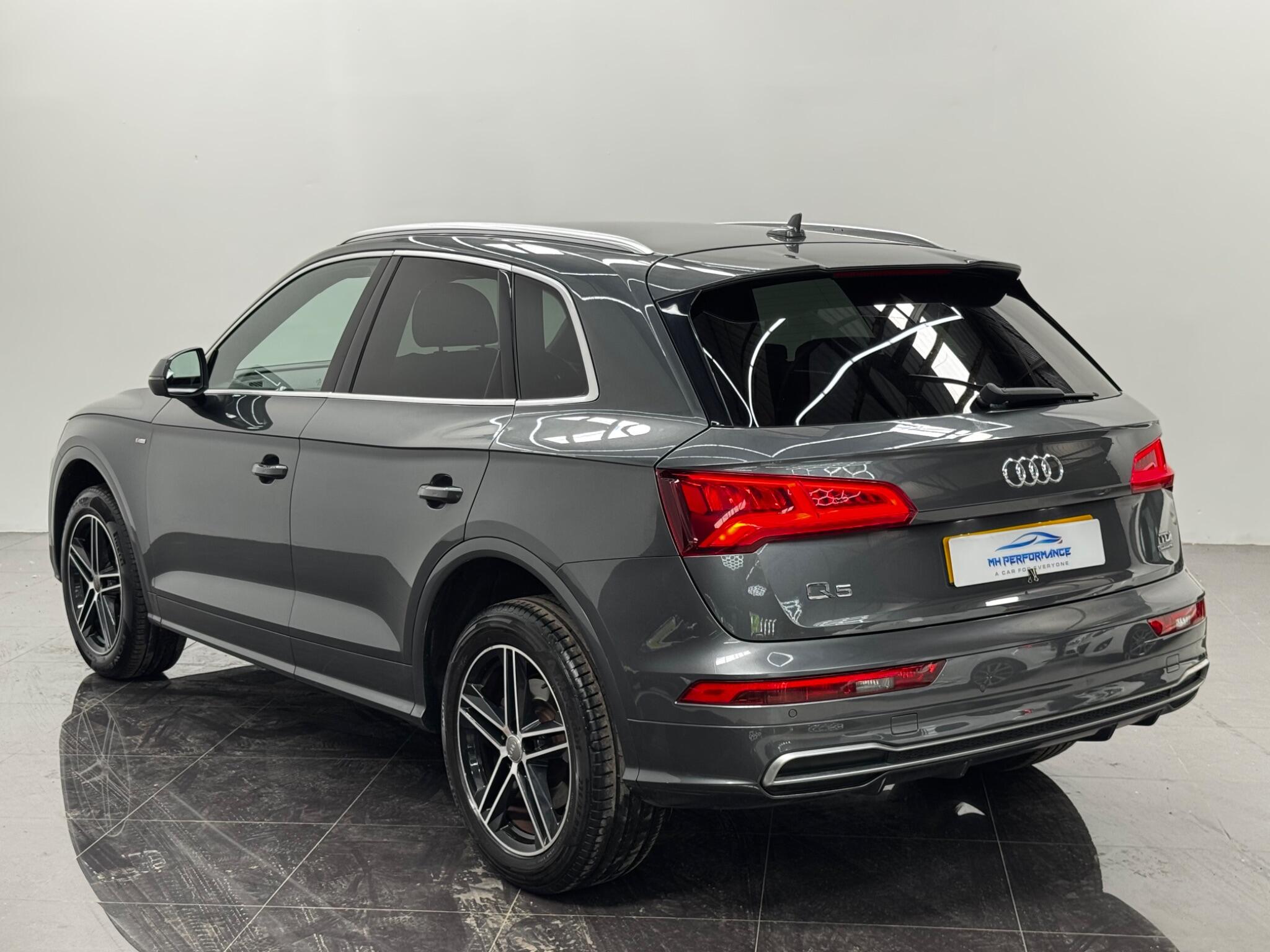 Audi Q5 view 63