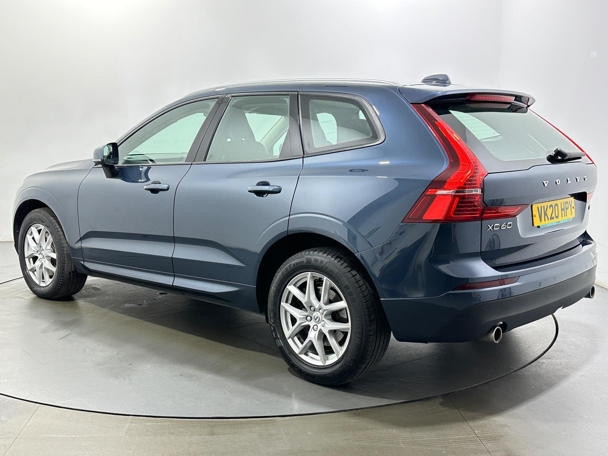 Volvo XC60 view 6