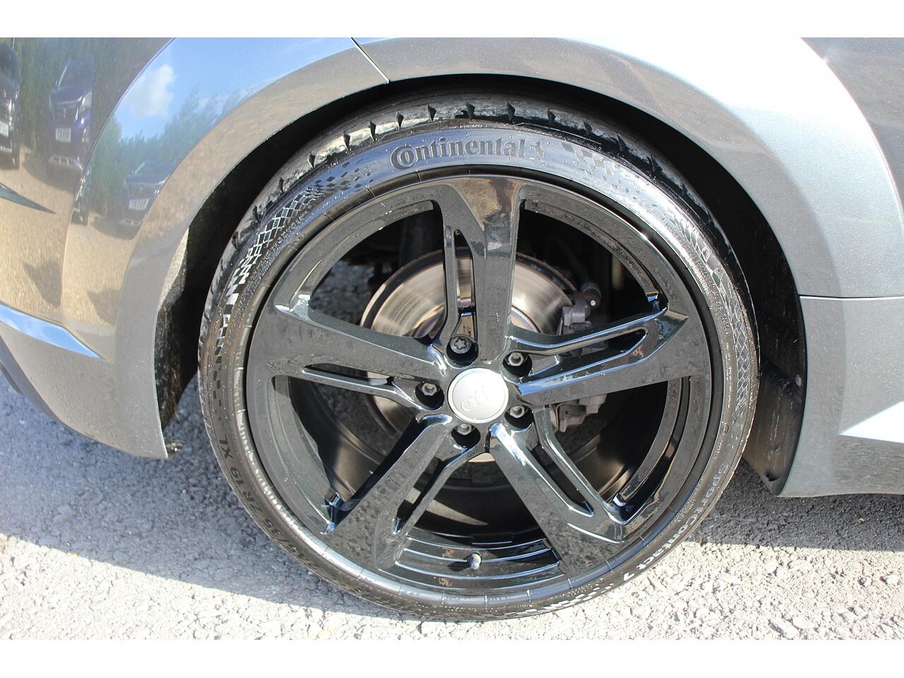 Audi TT view 37