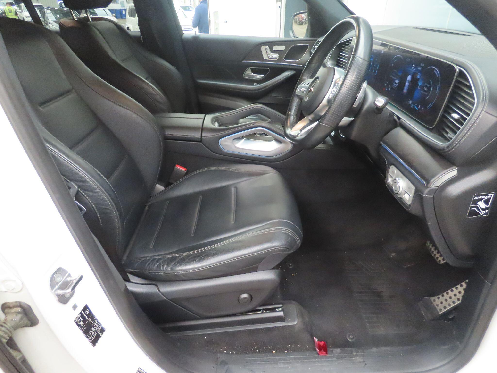 Mercedes-Benz GLE view 10