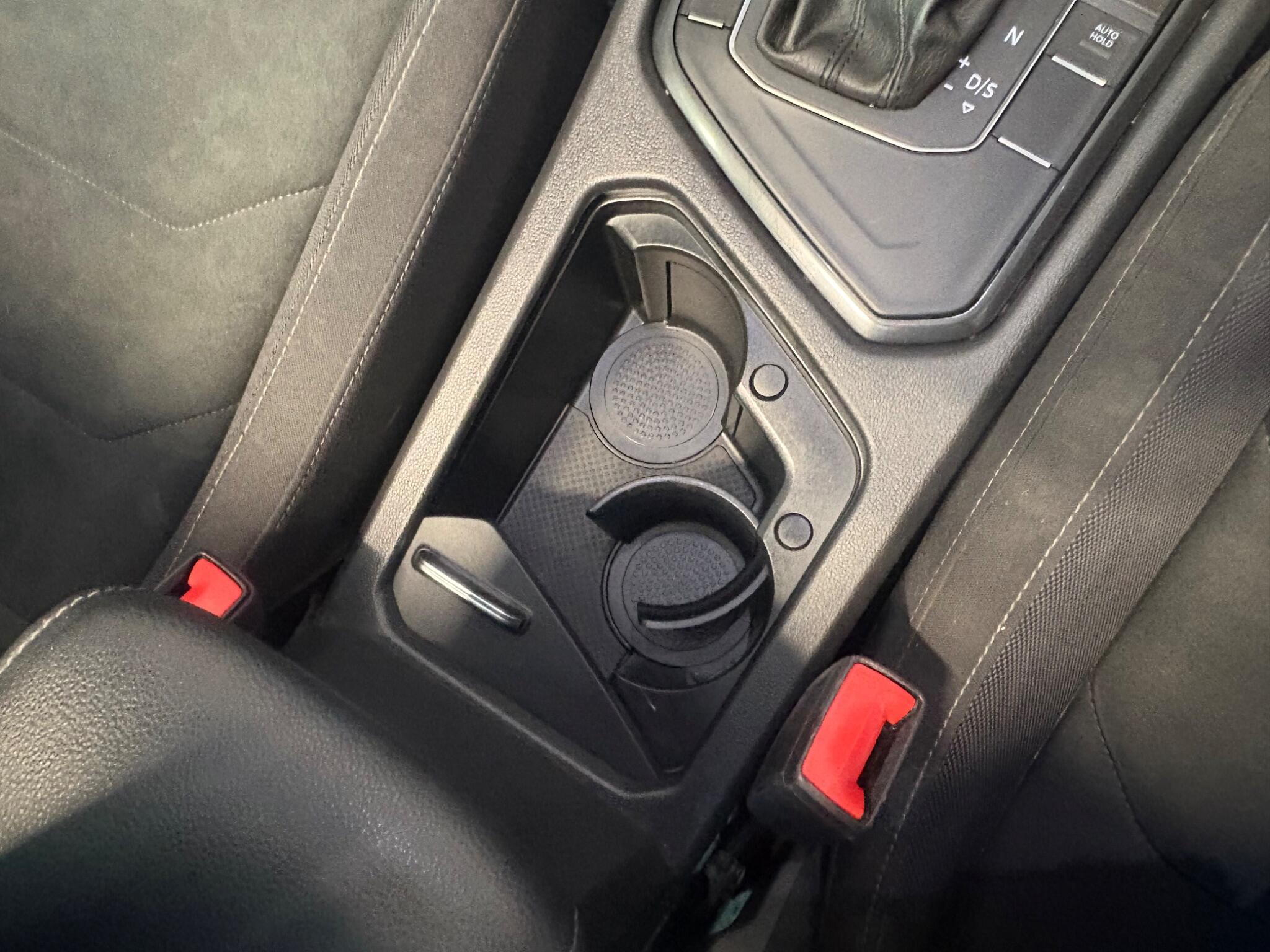 Volkswagen Tiguan view 11