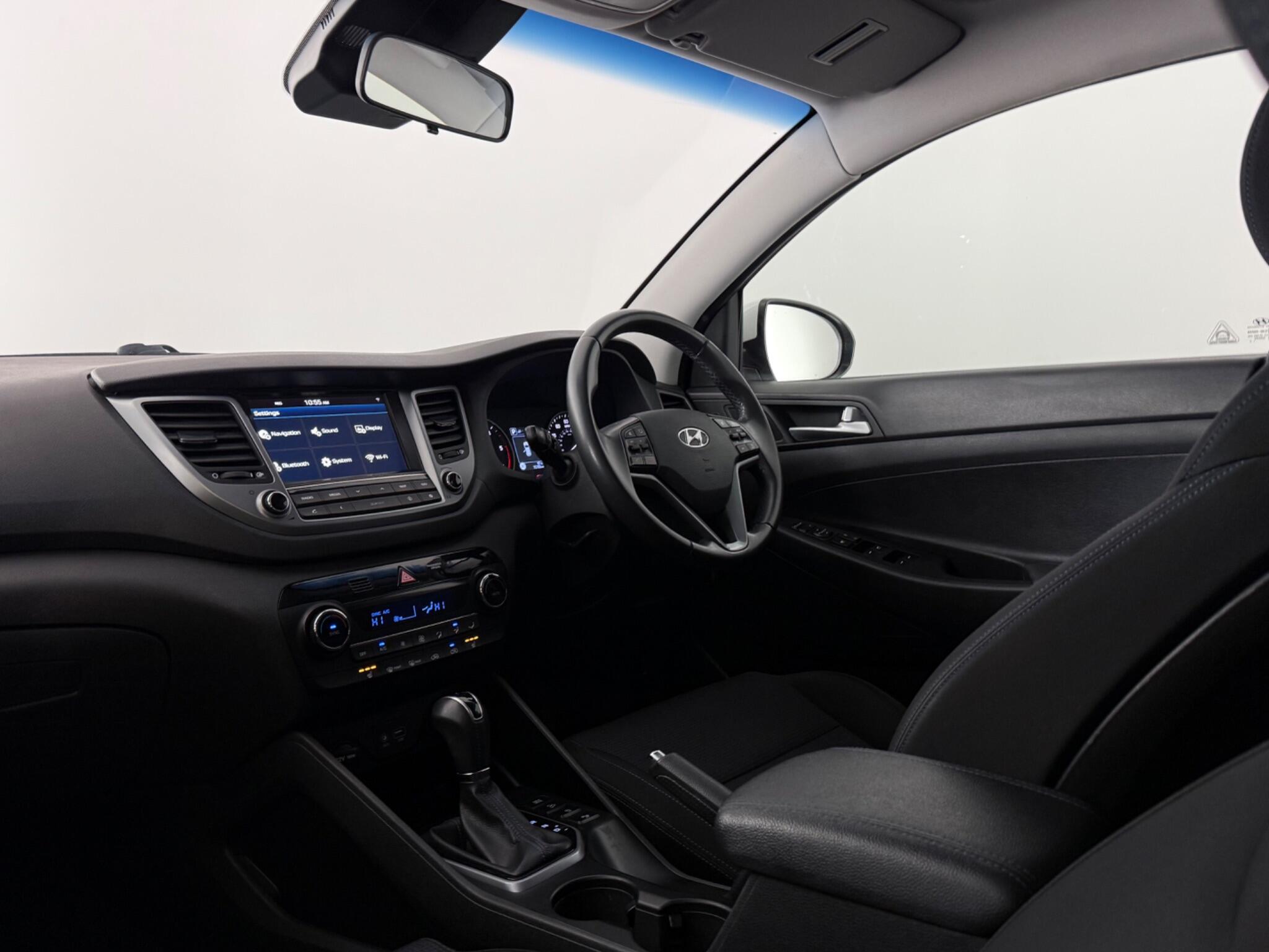 Hyundai Tucson view 4