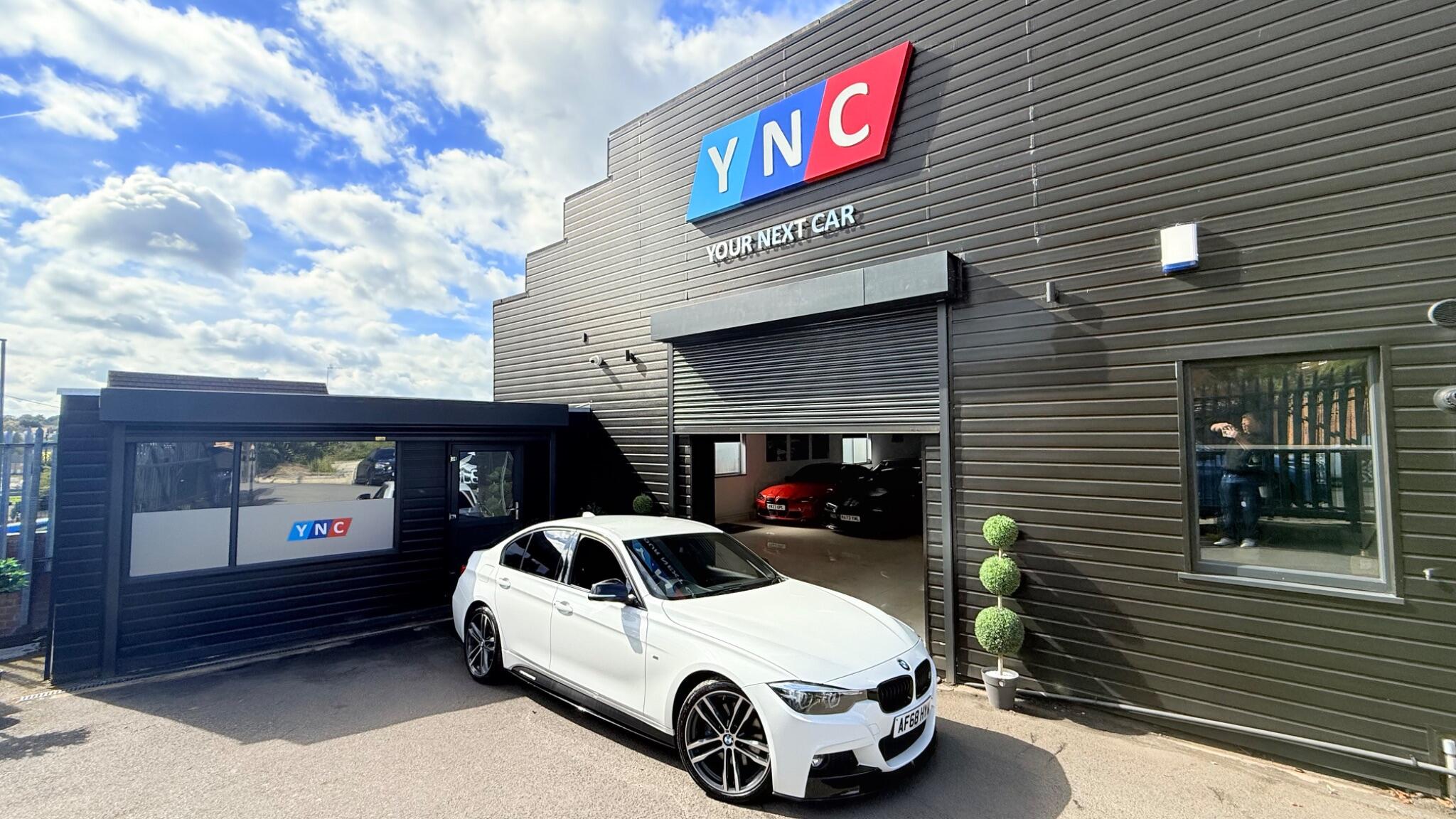 BMW 3 Series view 5