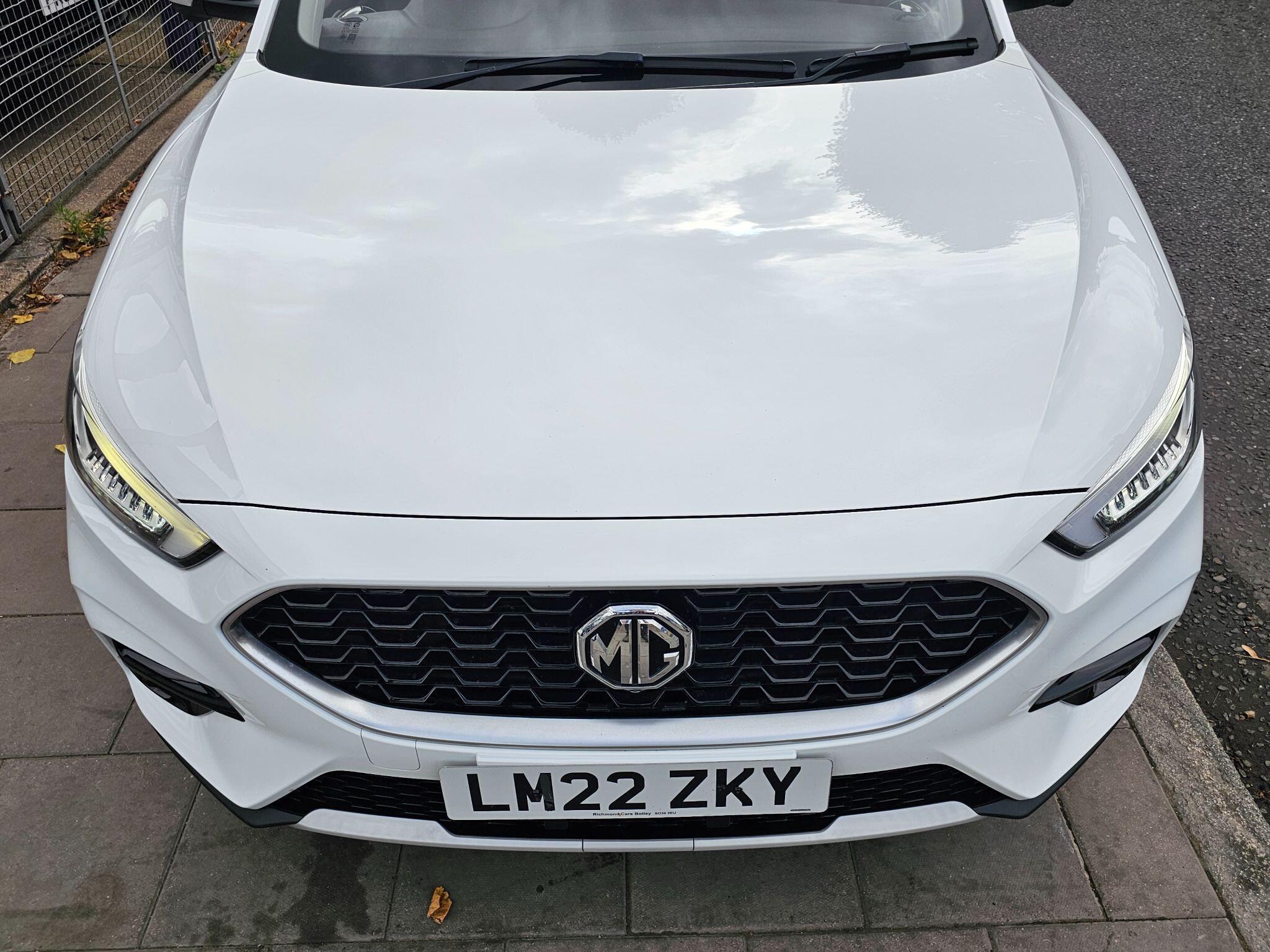 MG ZS view 23