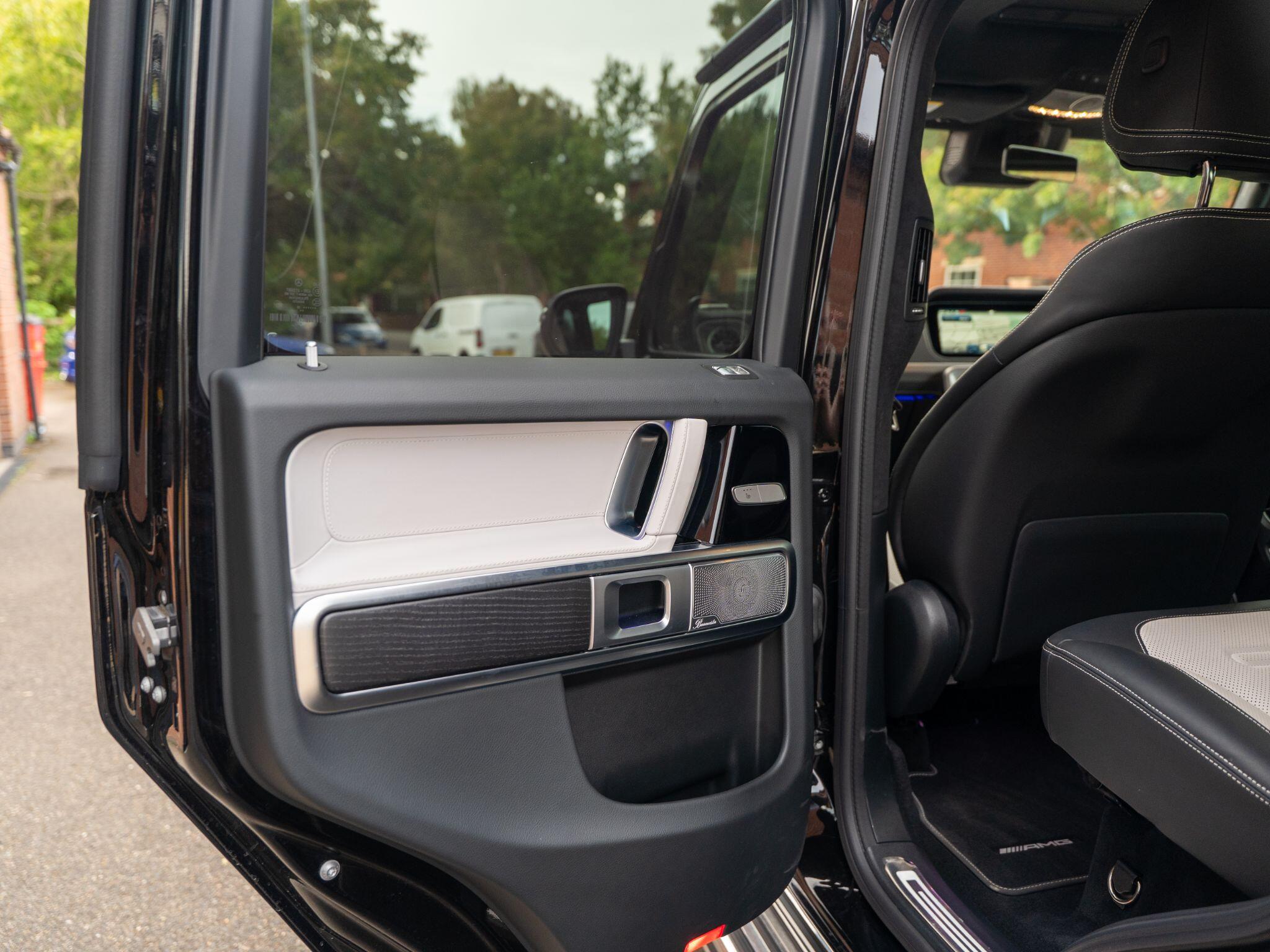 Mercedes-Benz G Class view 49