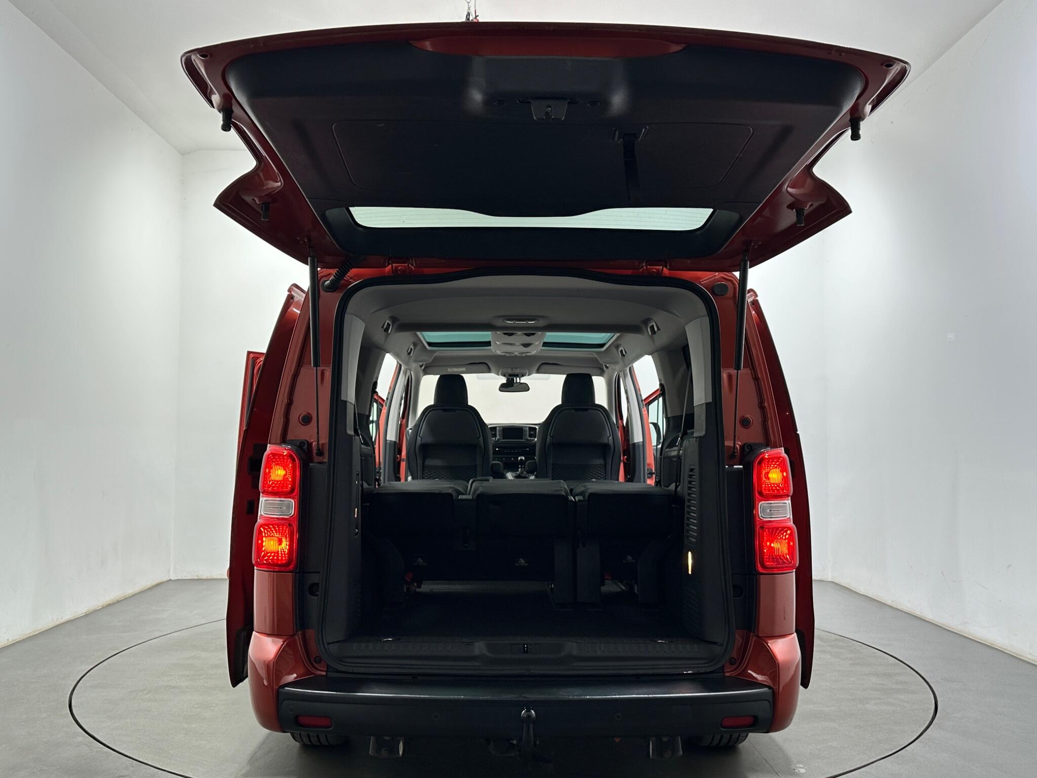 Citroen Spacetourer view 37