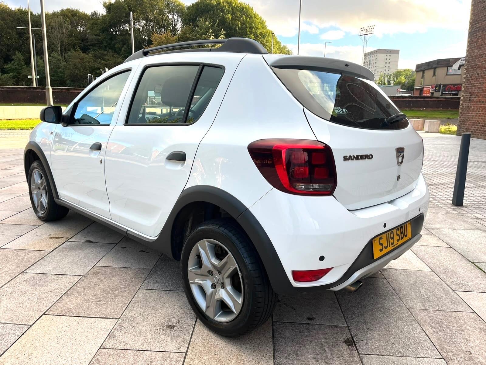 Dacia Sandero view 4