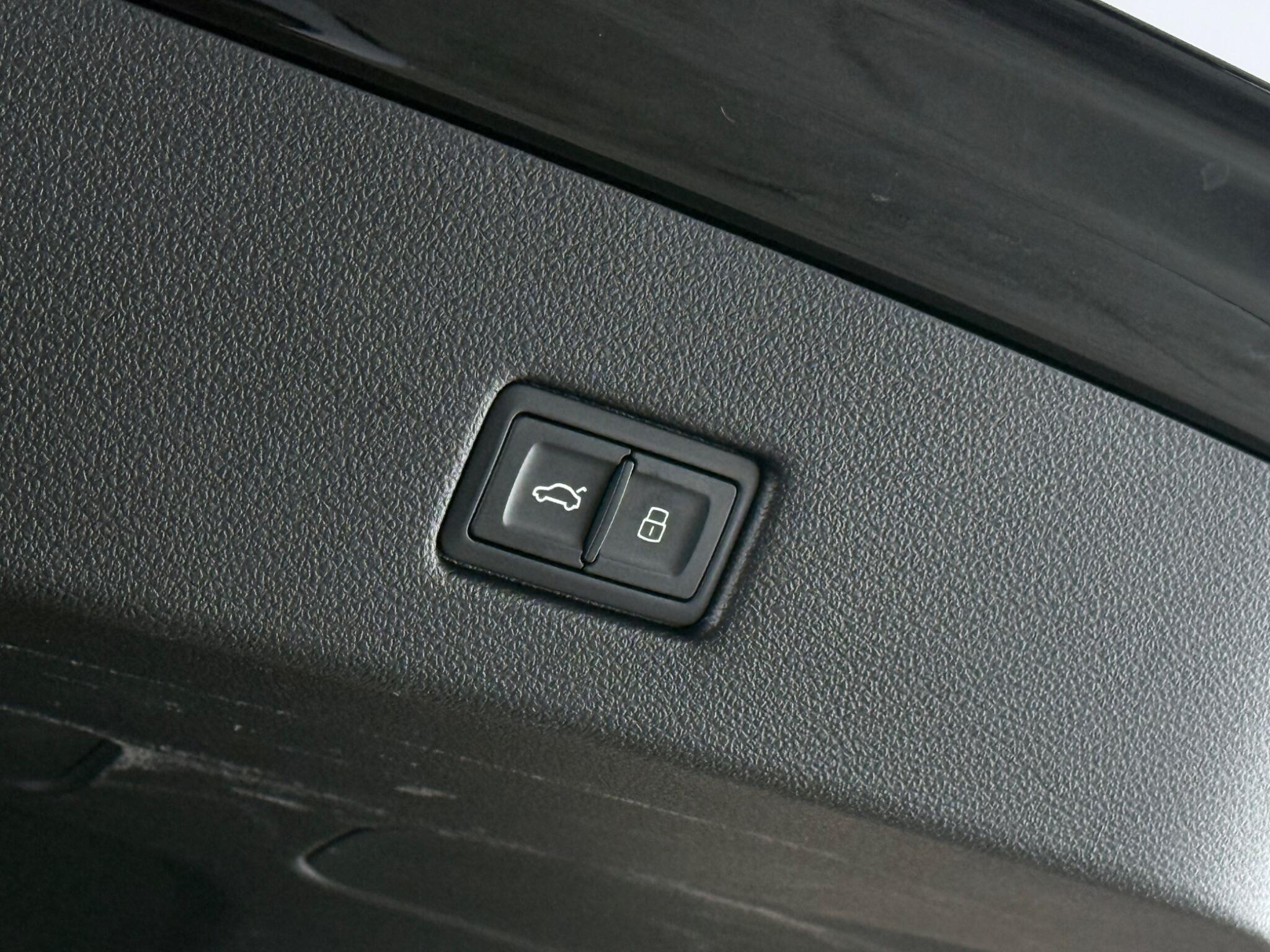 Audi A7 view 12