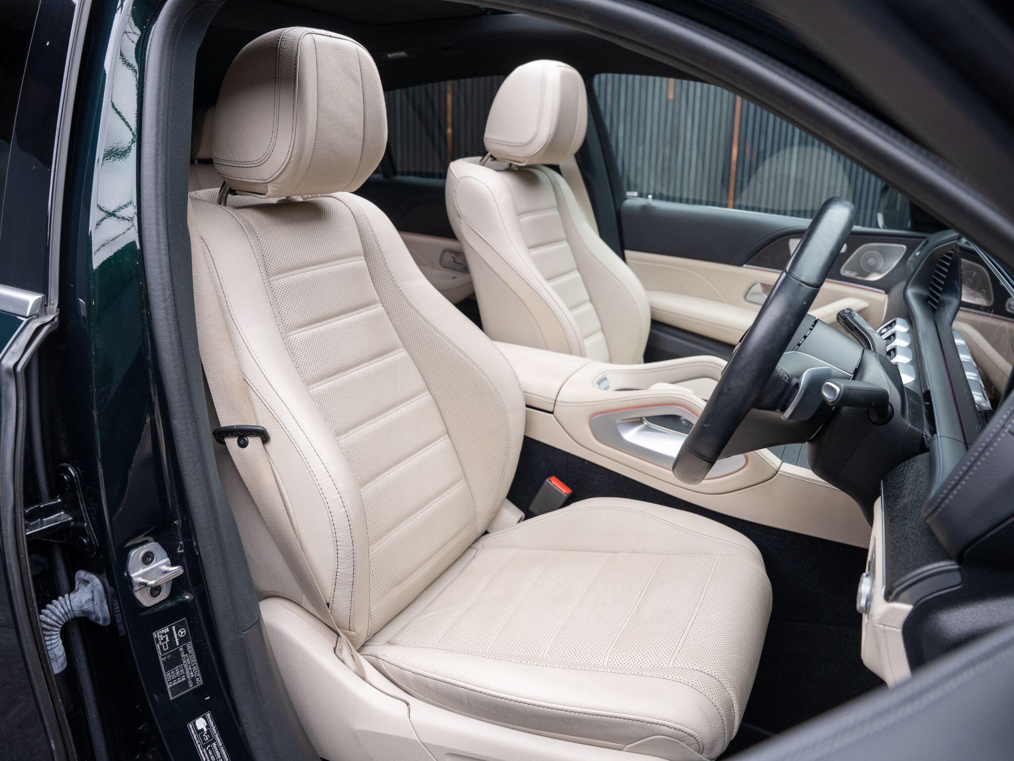 Mercedes-Benz GLE view 42
