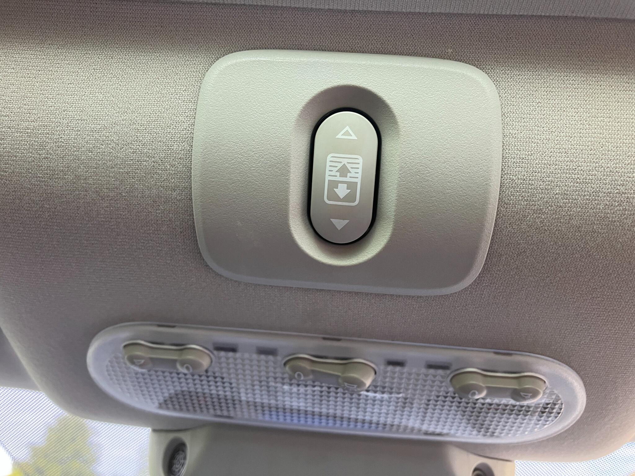 Nissan Qashqai+2 view 25