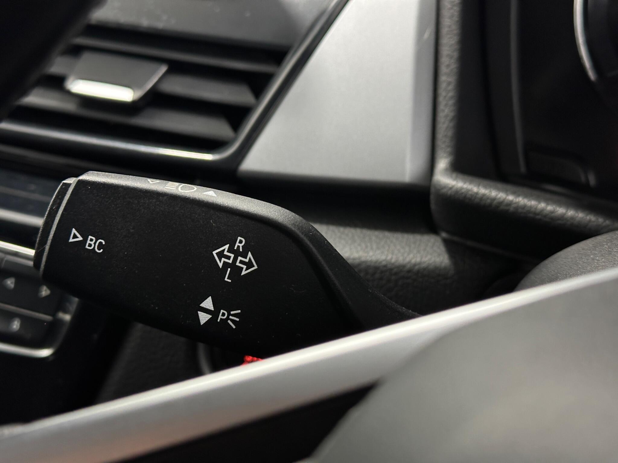 BMW 2 Series view 13