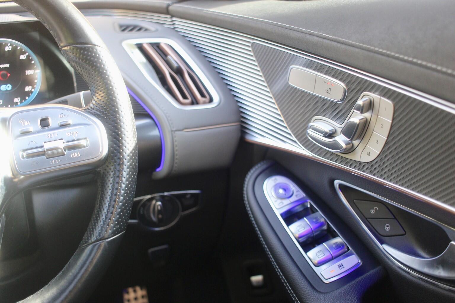 Mercedes-Benz Eqc view 36