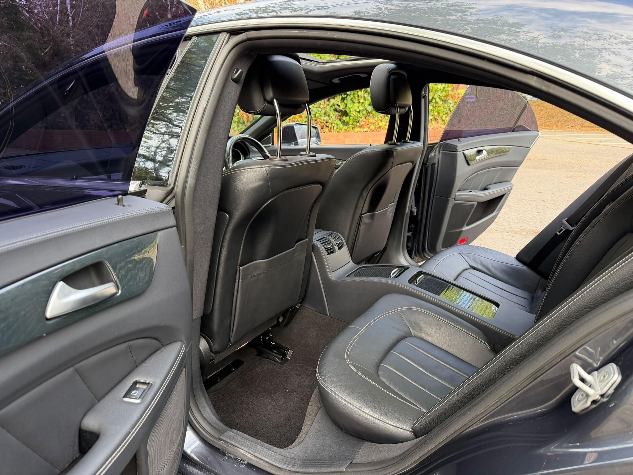 Mercedes-Benz CLS view 17