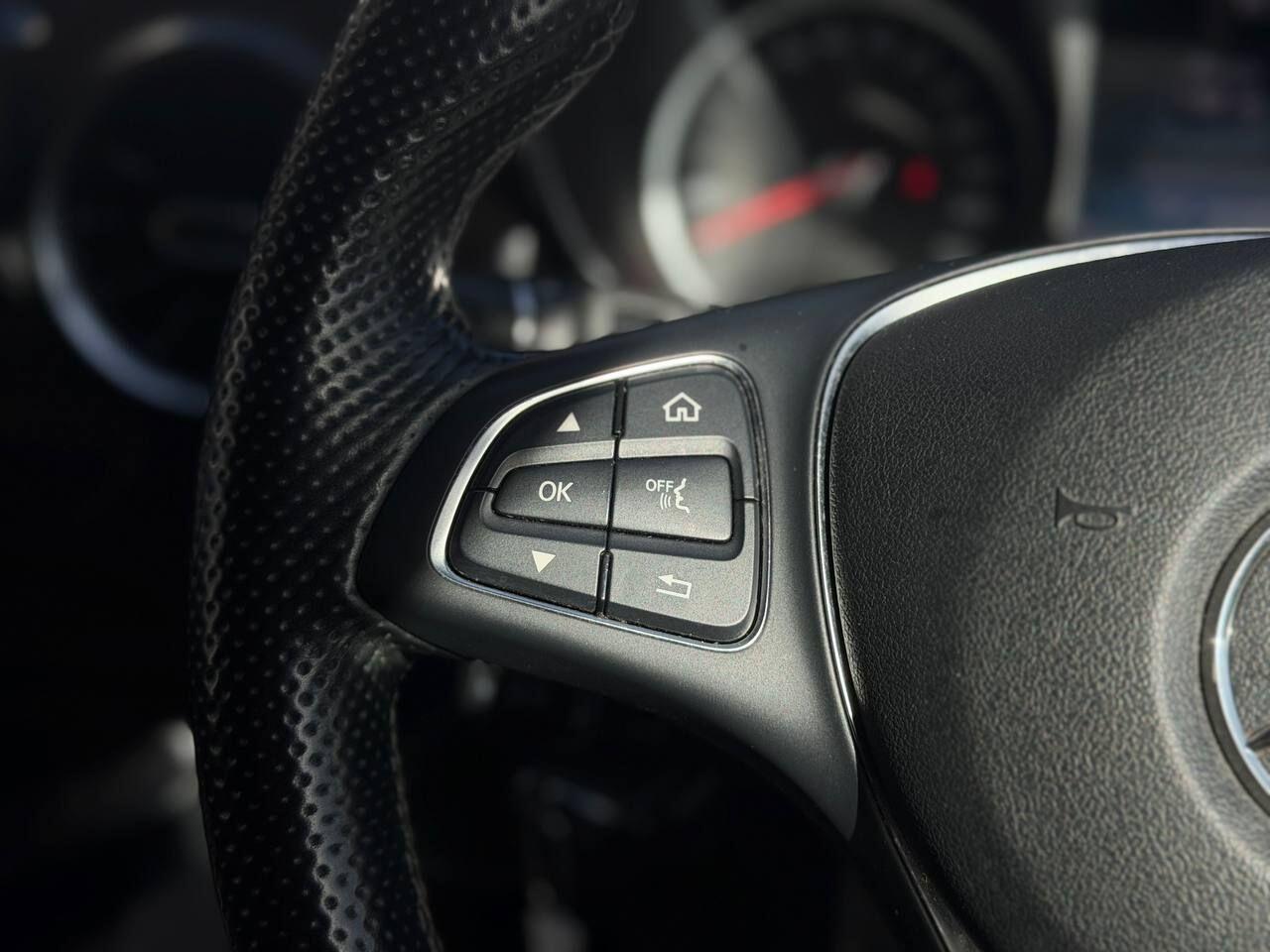 Mercedes-Benz EQV view 23