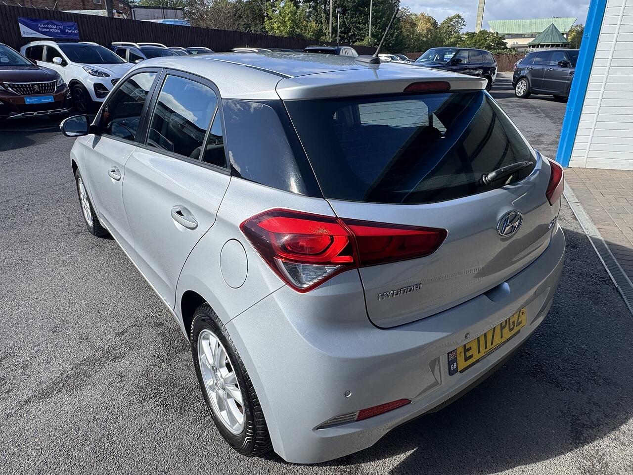 Hyundai I20 view 7