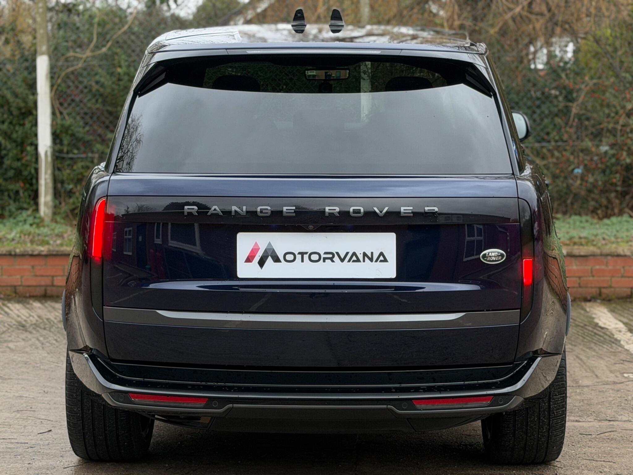 Land Rover Range Rover view 15