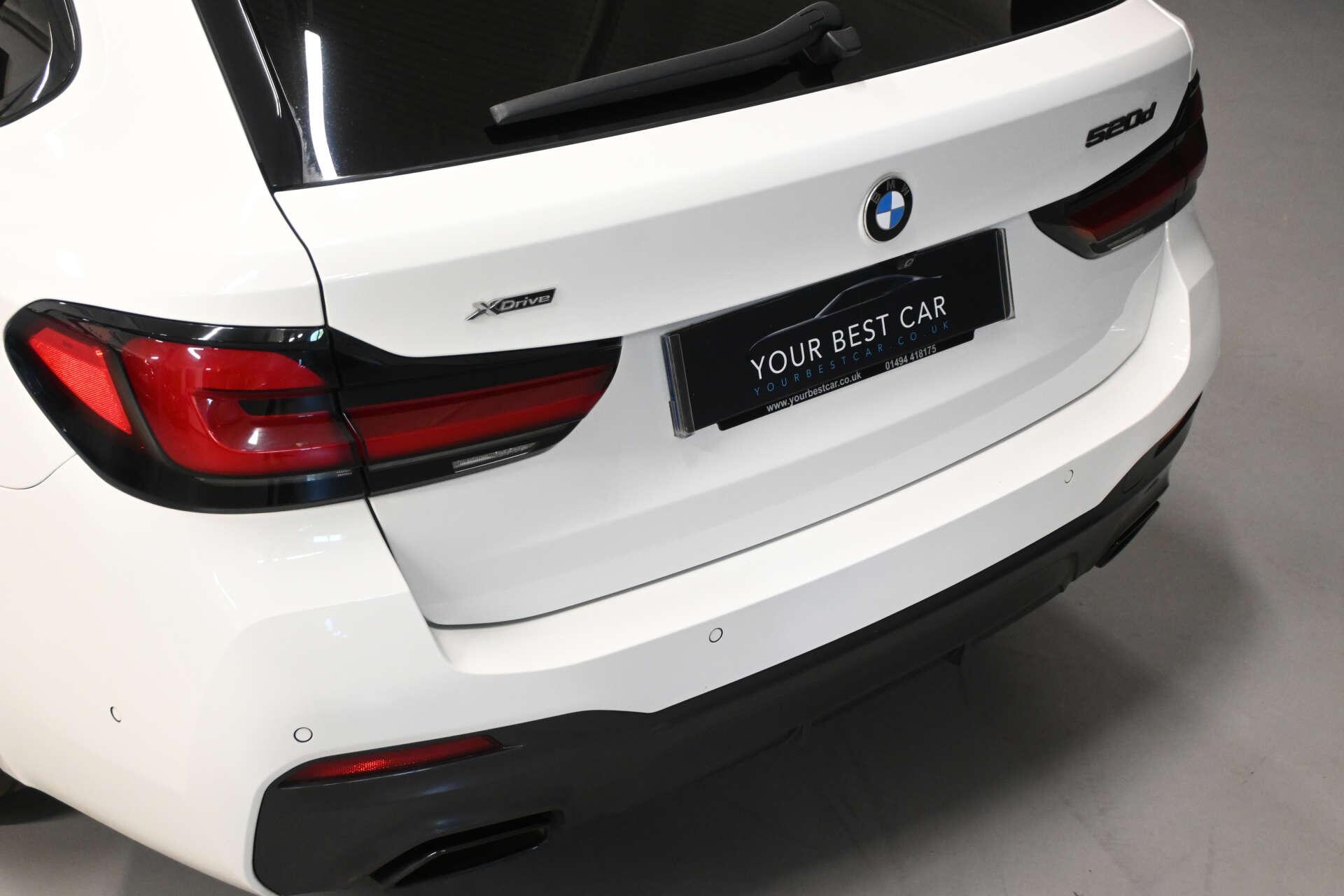 BMW 5 Series view 36