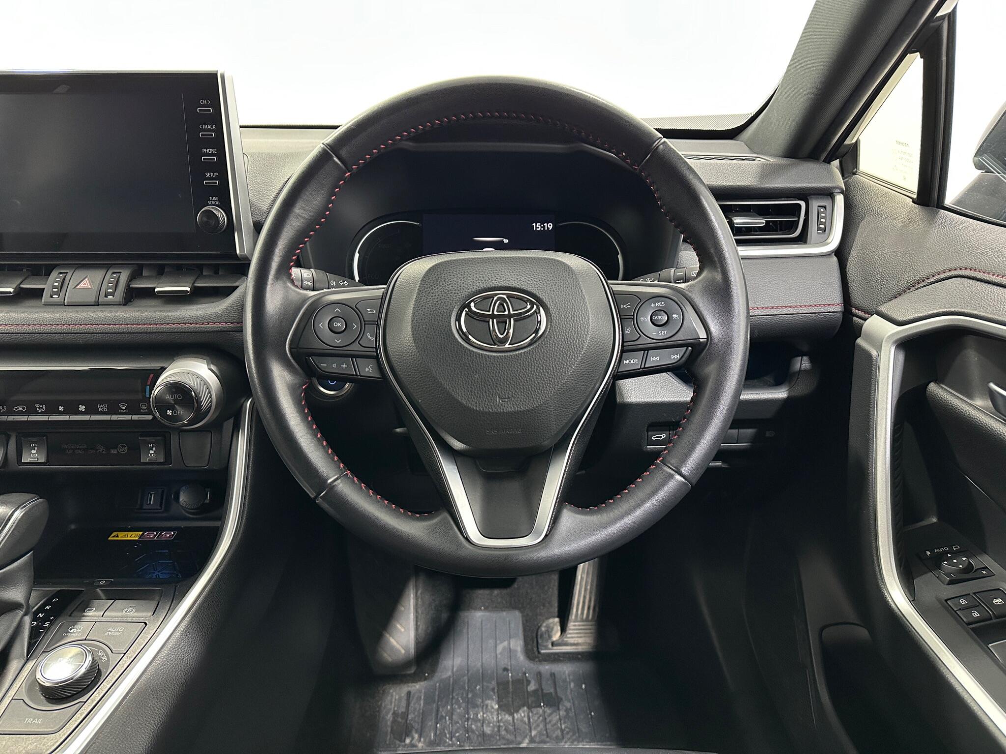 Toyota Rav4 view 13