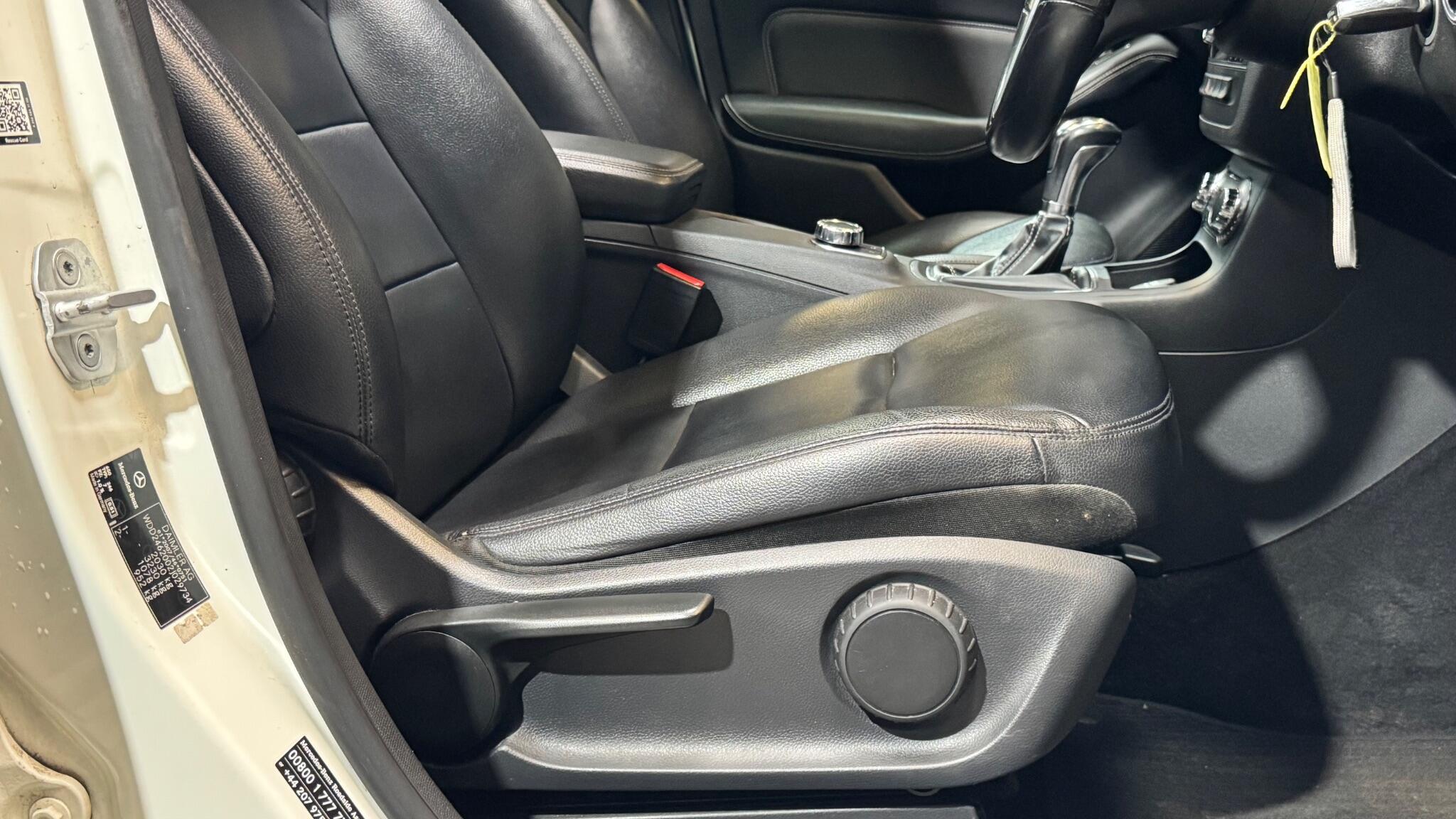 Mercedes-Benz B Class view 27