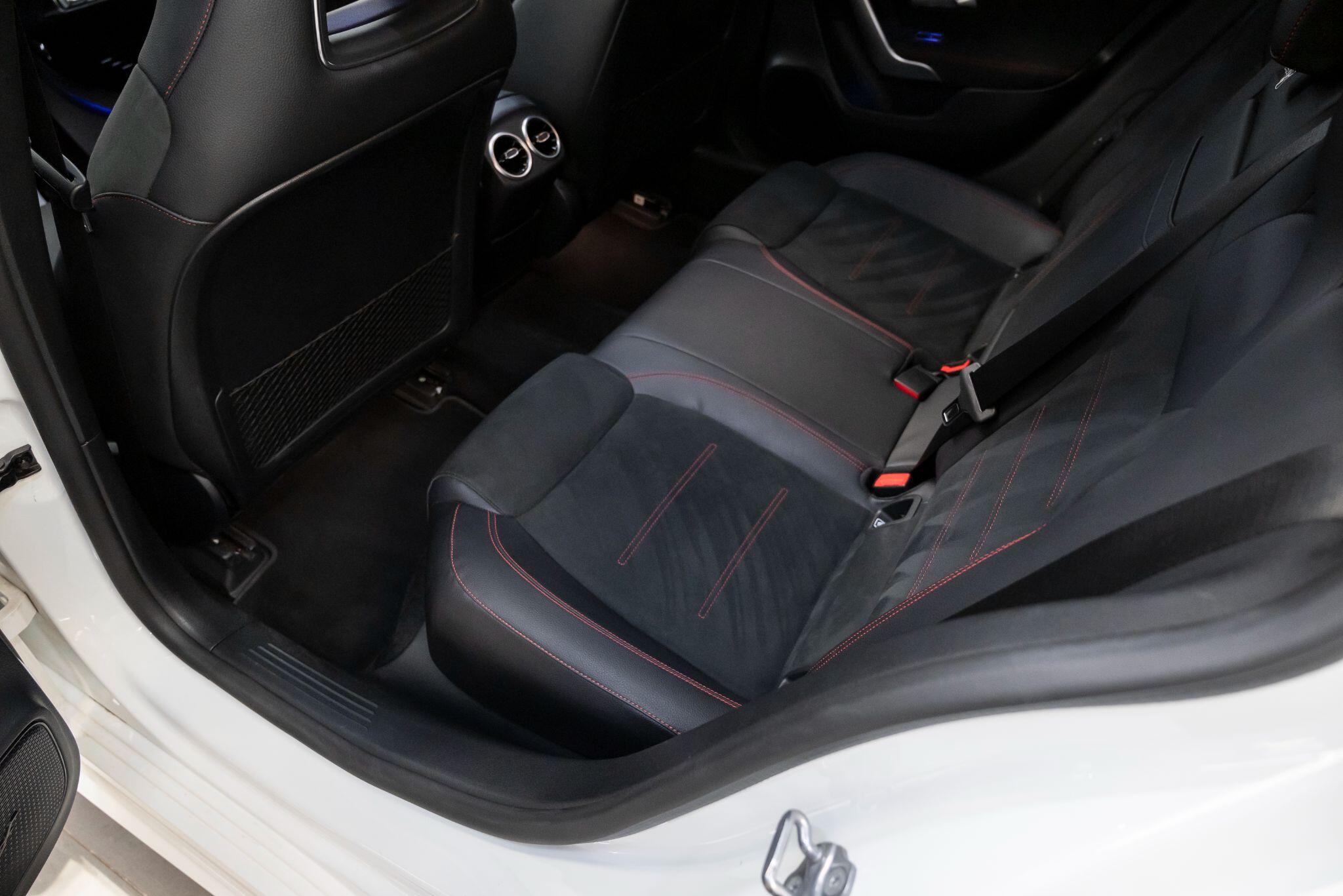 Mercedes-Benz A-Class view 32