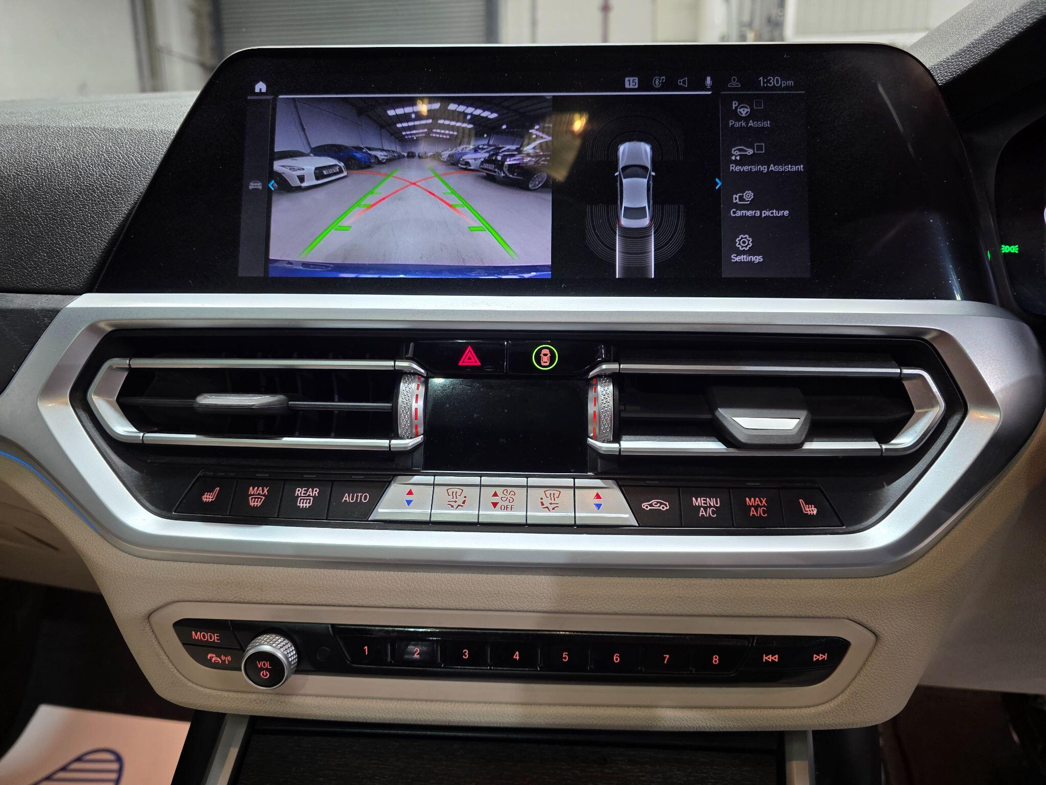 BMW 3 Series view 13