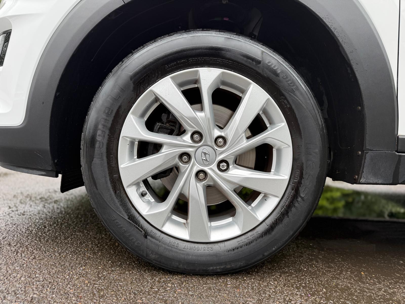 Hyundai Tucson view 55
