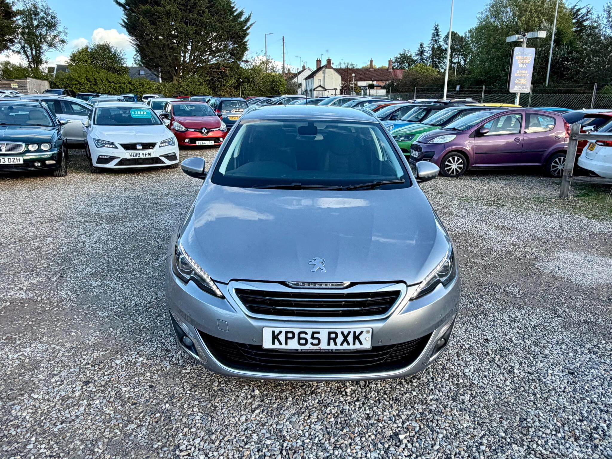 Peugeot 308 view 4
