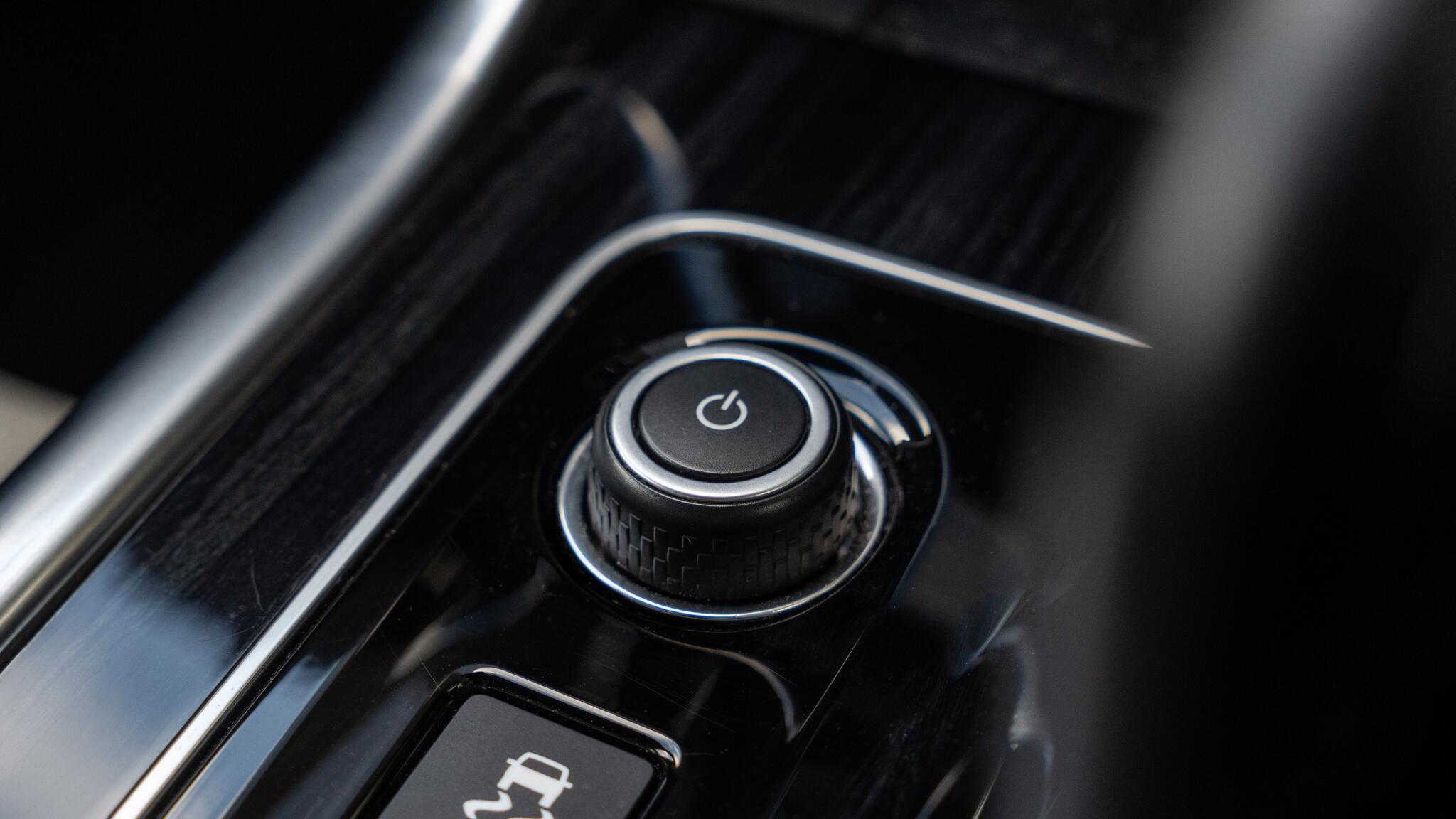 Jaguar Xe view 51
