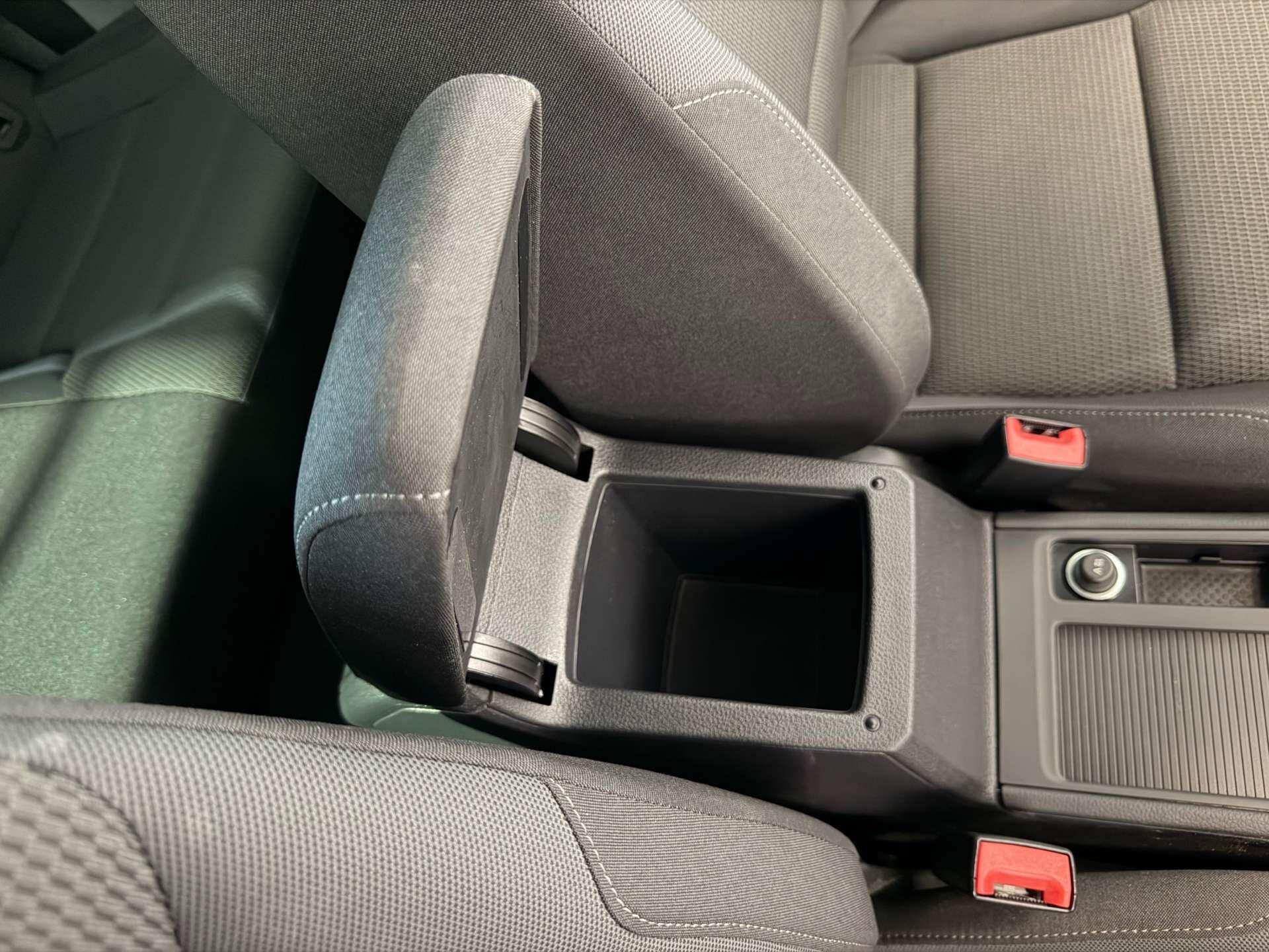 Volkswagen Golf view 45