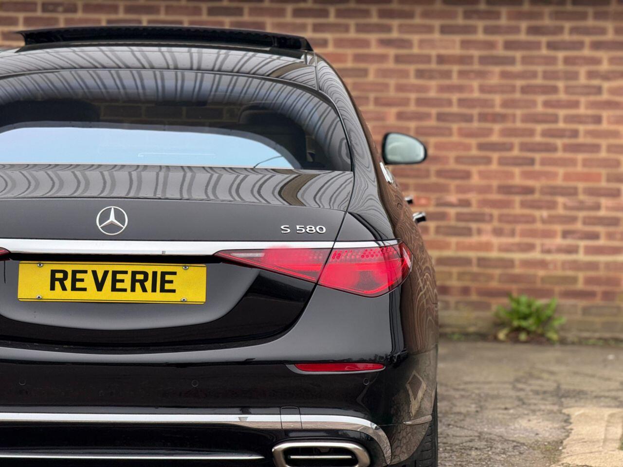 Mercedes-Benz S-Class view 88
