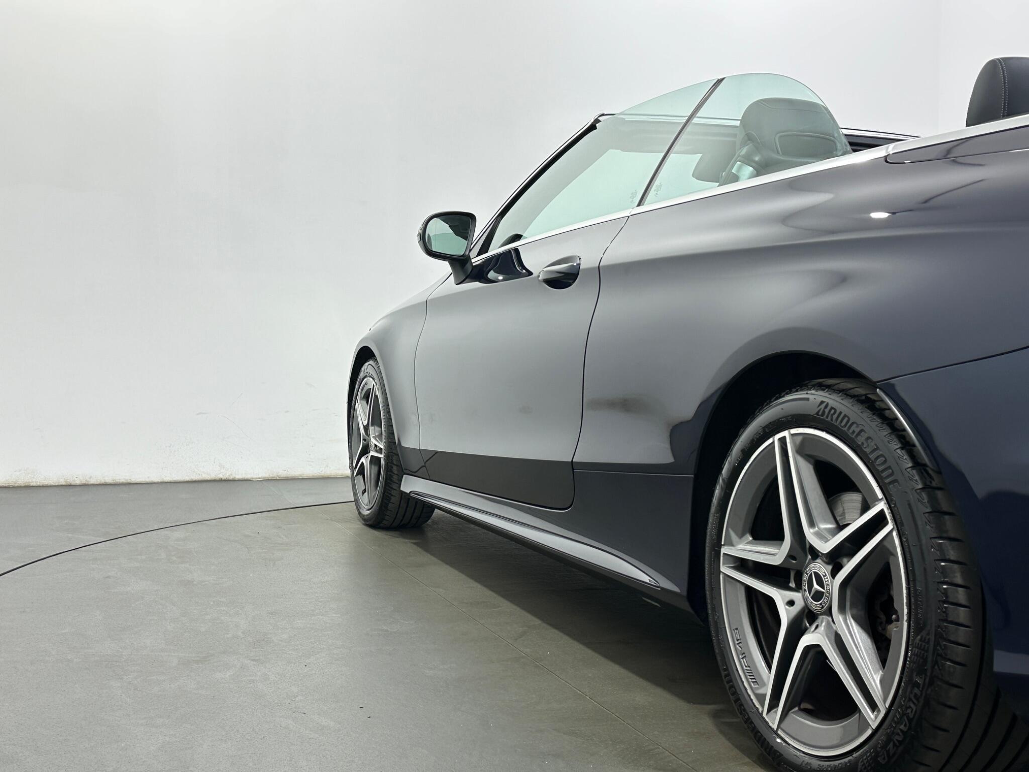 Mercedes-Benz C Class view 46