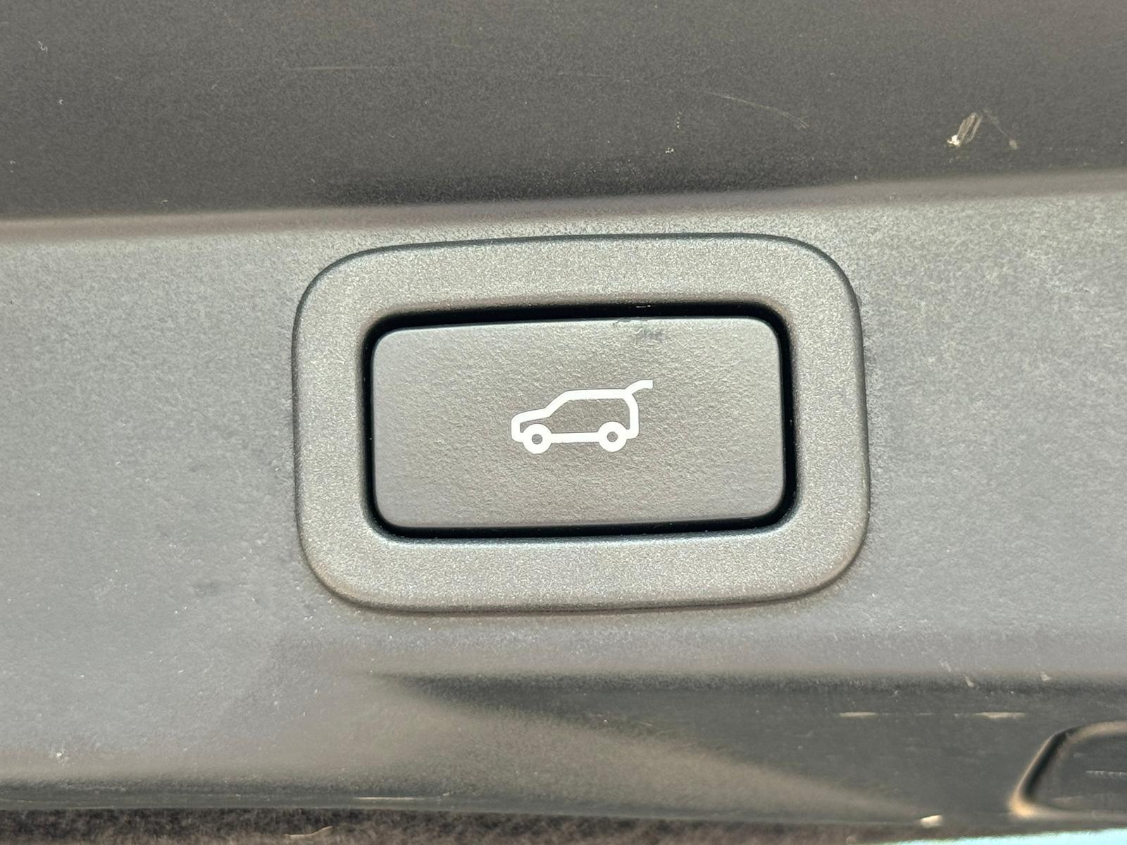 Land Rover Range Rover Sport view 29