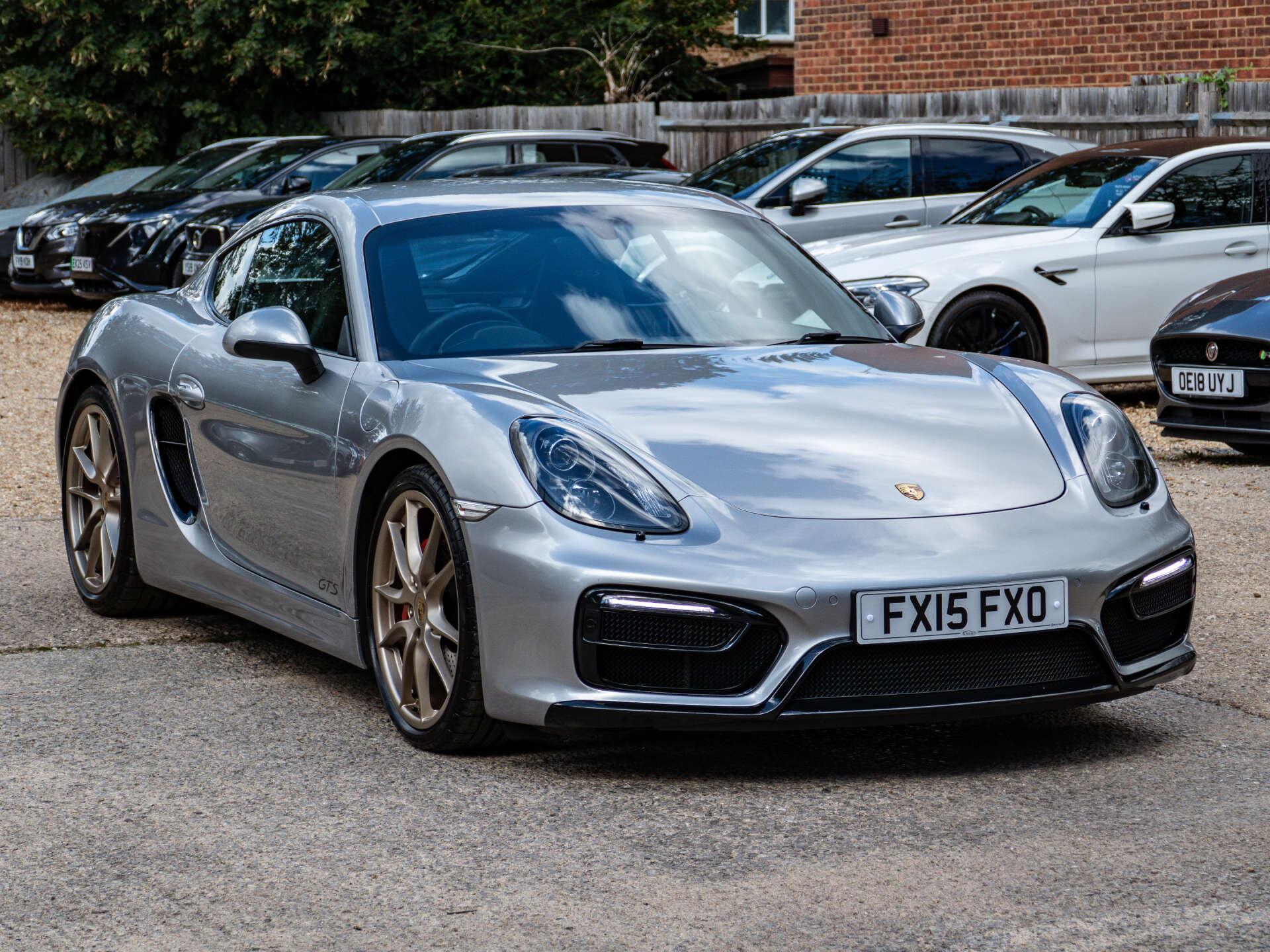 Porsche Cayman view 6