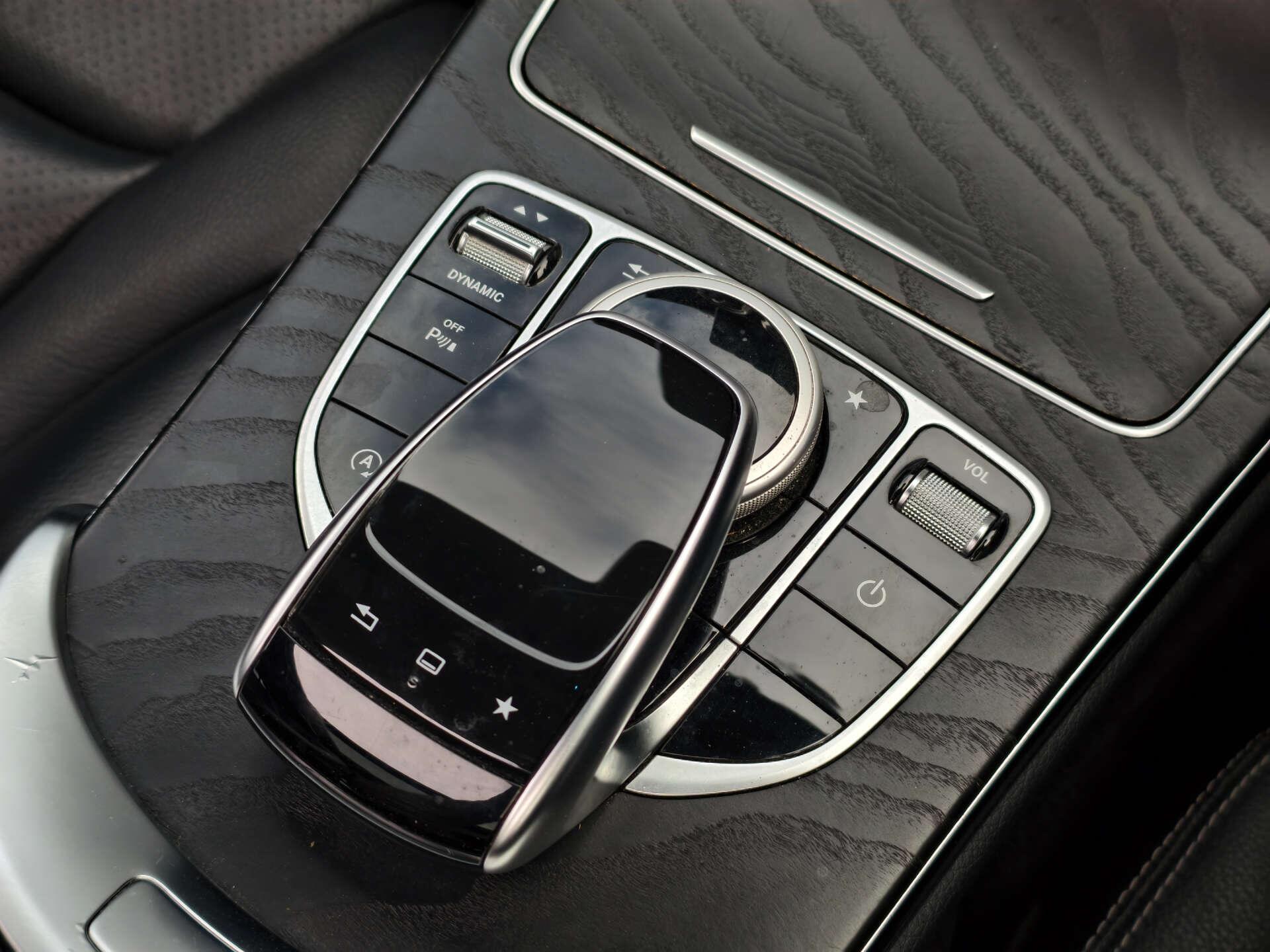 Mercedes-Benz C Class view 30