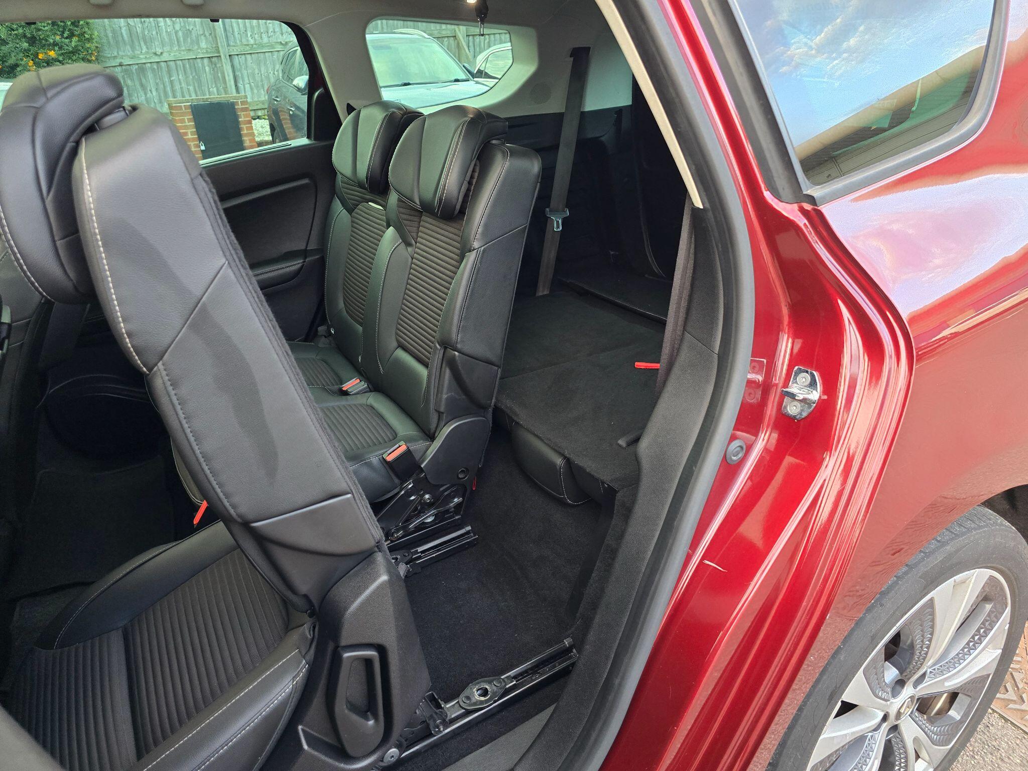 Renault Grand Scenic view 46
