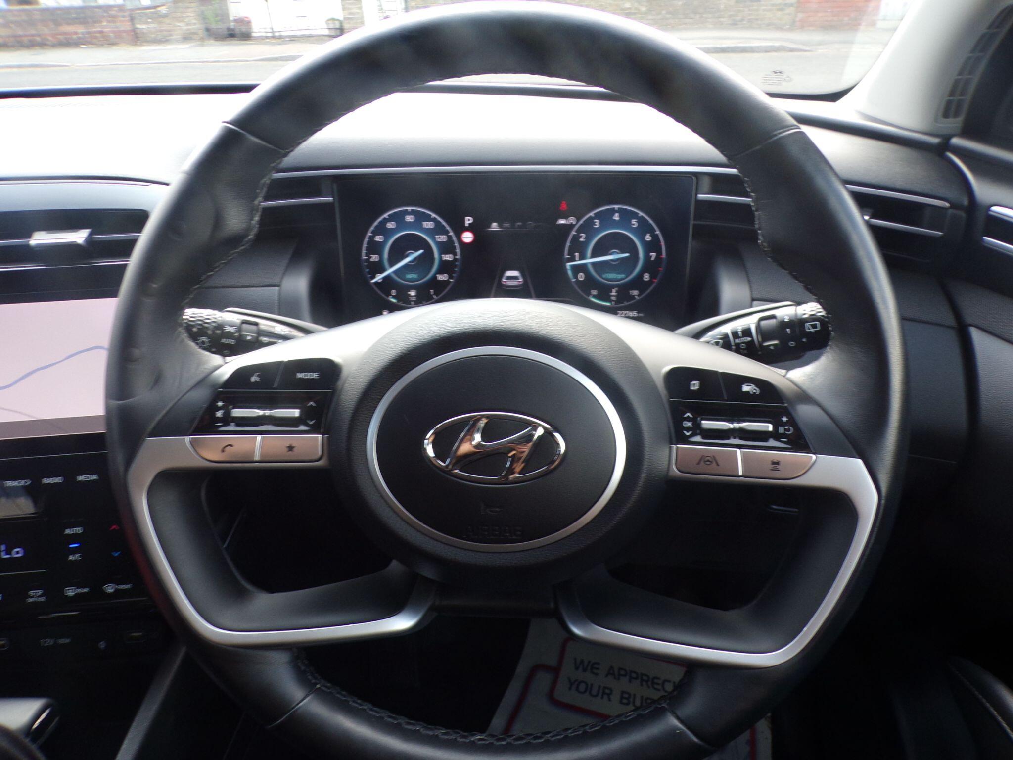 Hyundai Tucson view 25