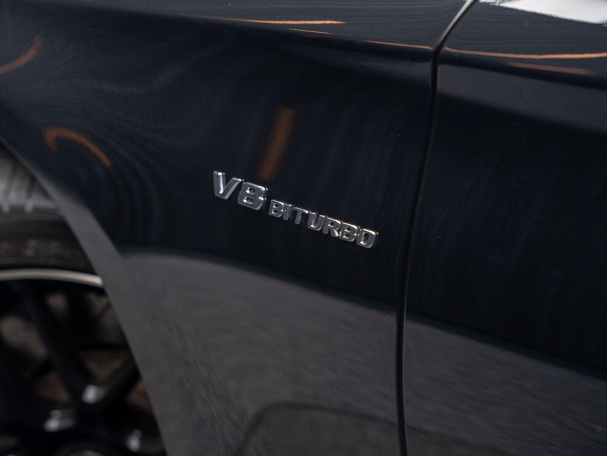 Mercedes-Benz S-Class view 29