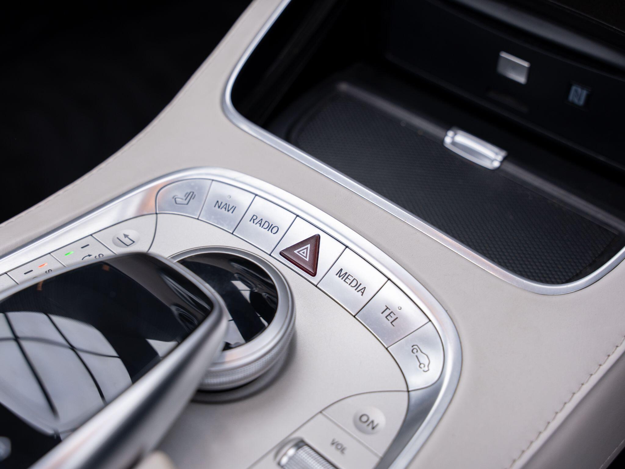 Mercedes-Benz S-Class view 20