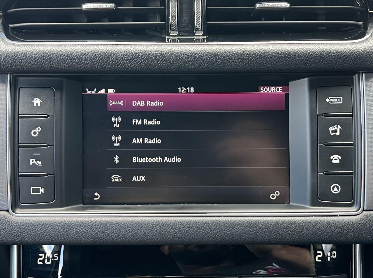 Jaguar XF view 39
