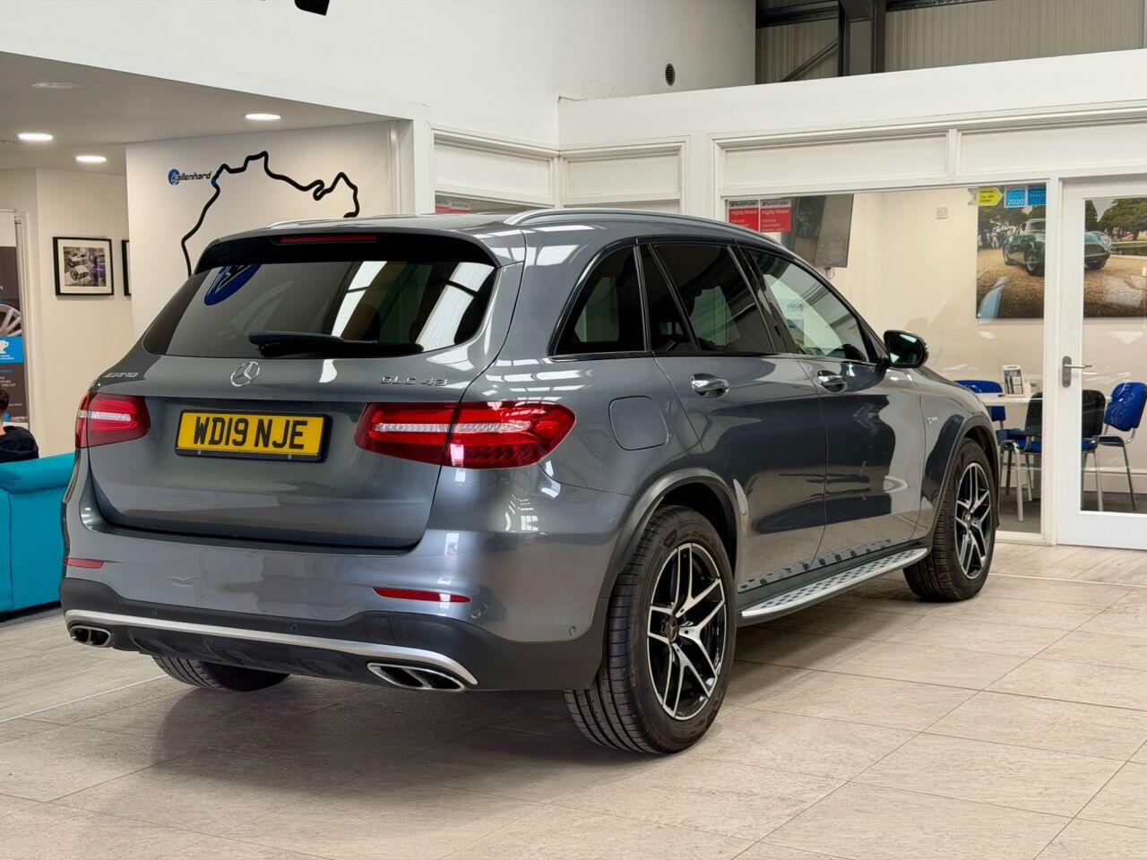 Mercedes-Benz GLC view 15