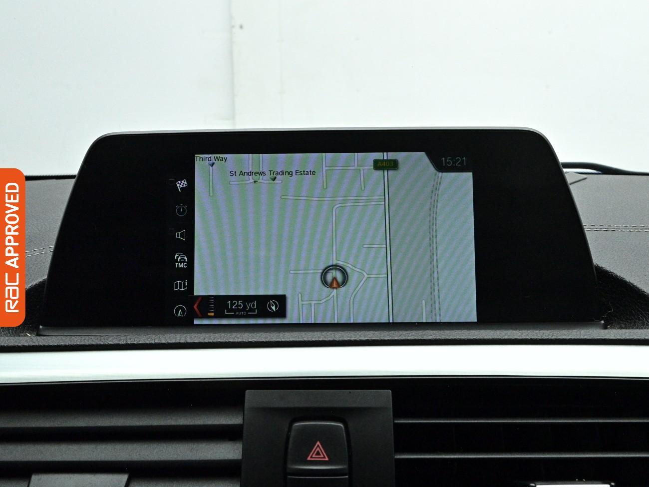 BMW 1 Series view 3