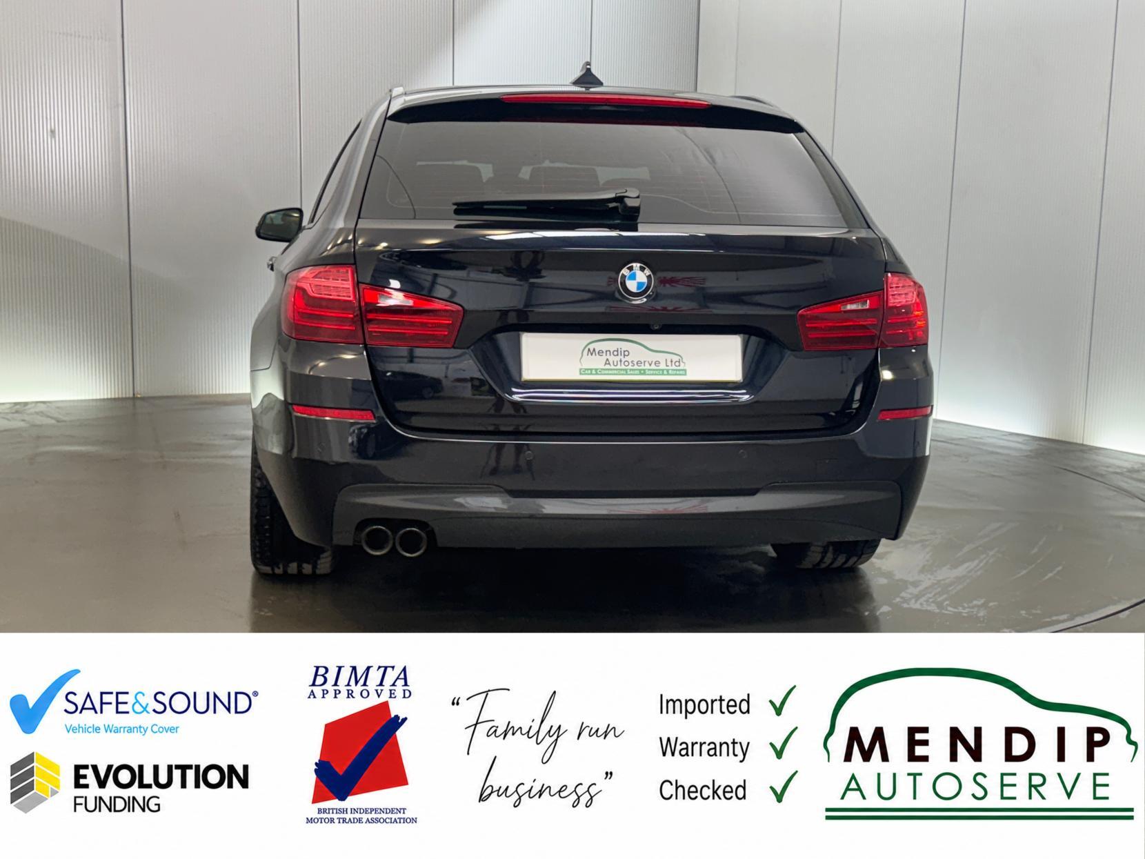 BMW 5 Series view 17