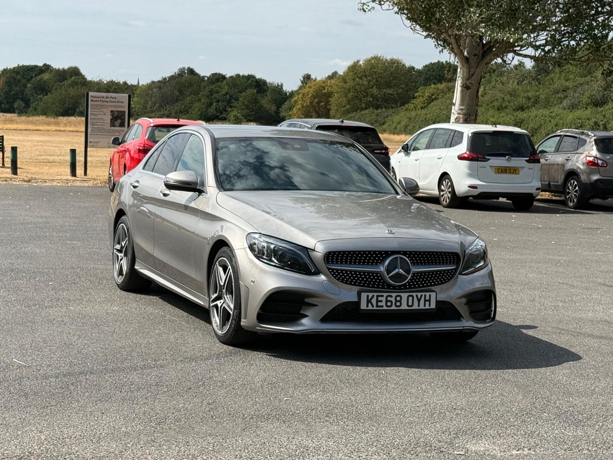 Mercedes-Benz C-Class view 8