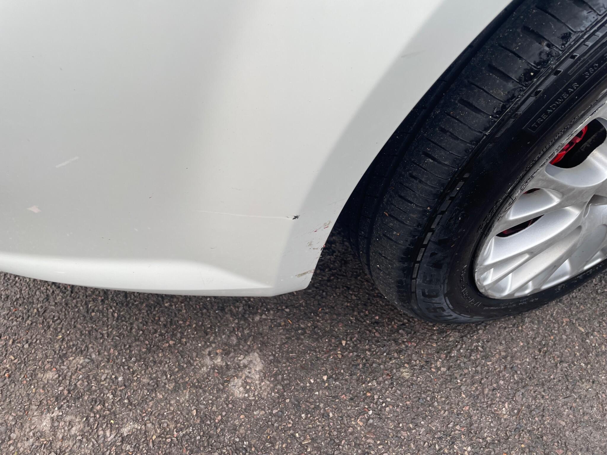 2011 Fiat Punto Evo image 51